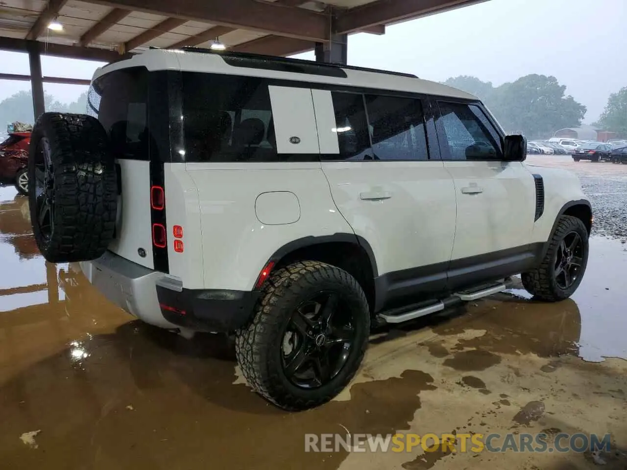 3 Photograph of a damaged car SALEP7RUXM2049841 LAND ROVER DEFENDER 2021