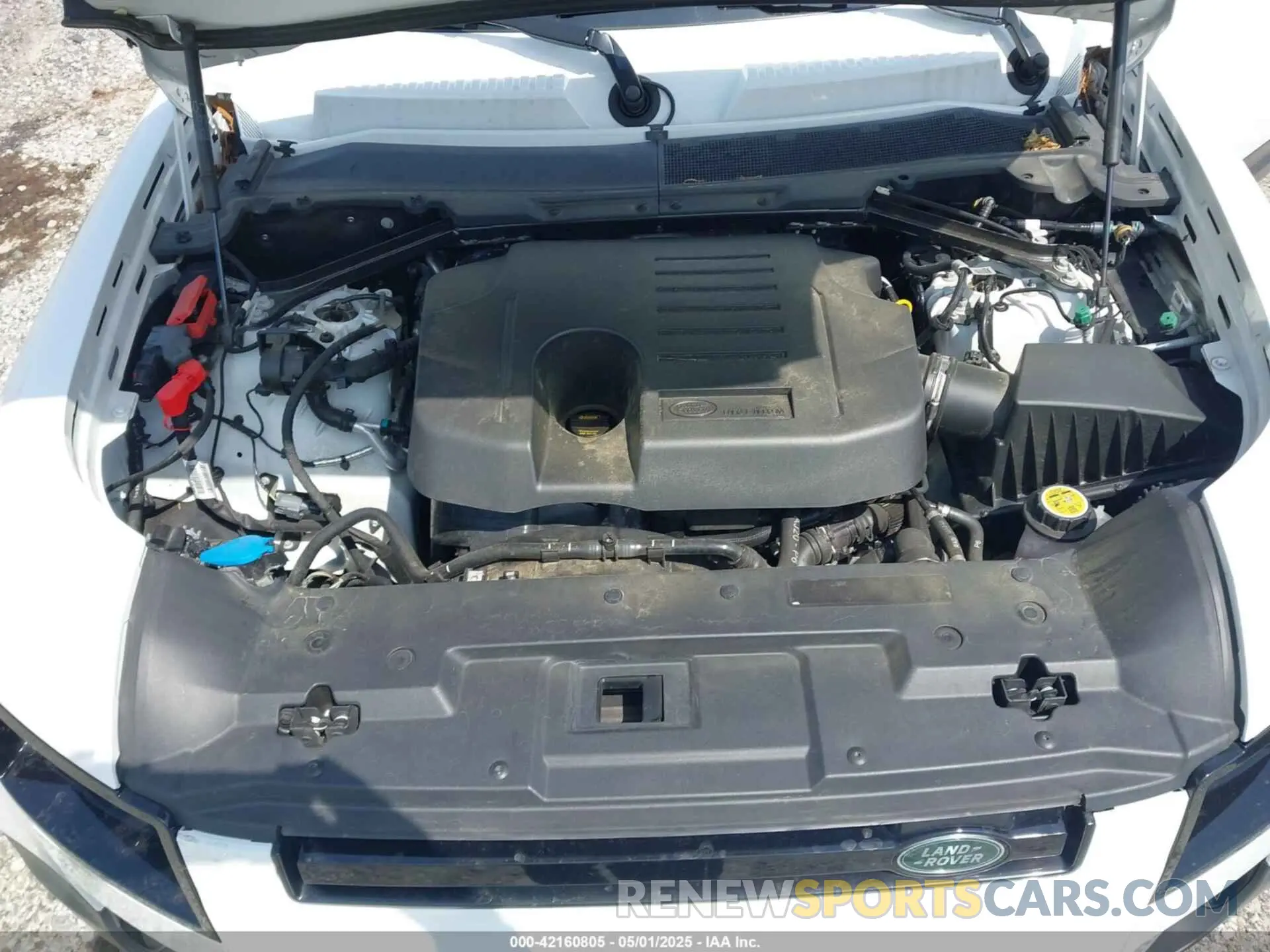 10 Photograph of a damaged car SALEPERUXM2045244 LAND ROVER DEFENDER 2021