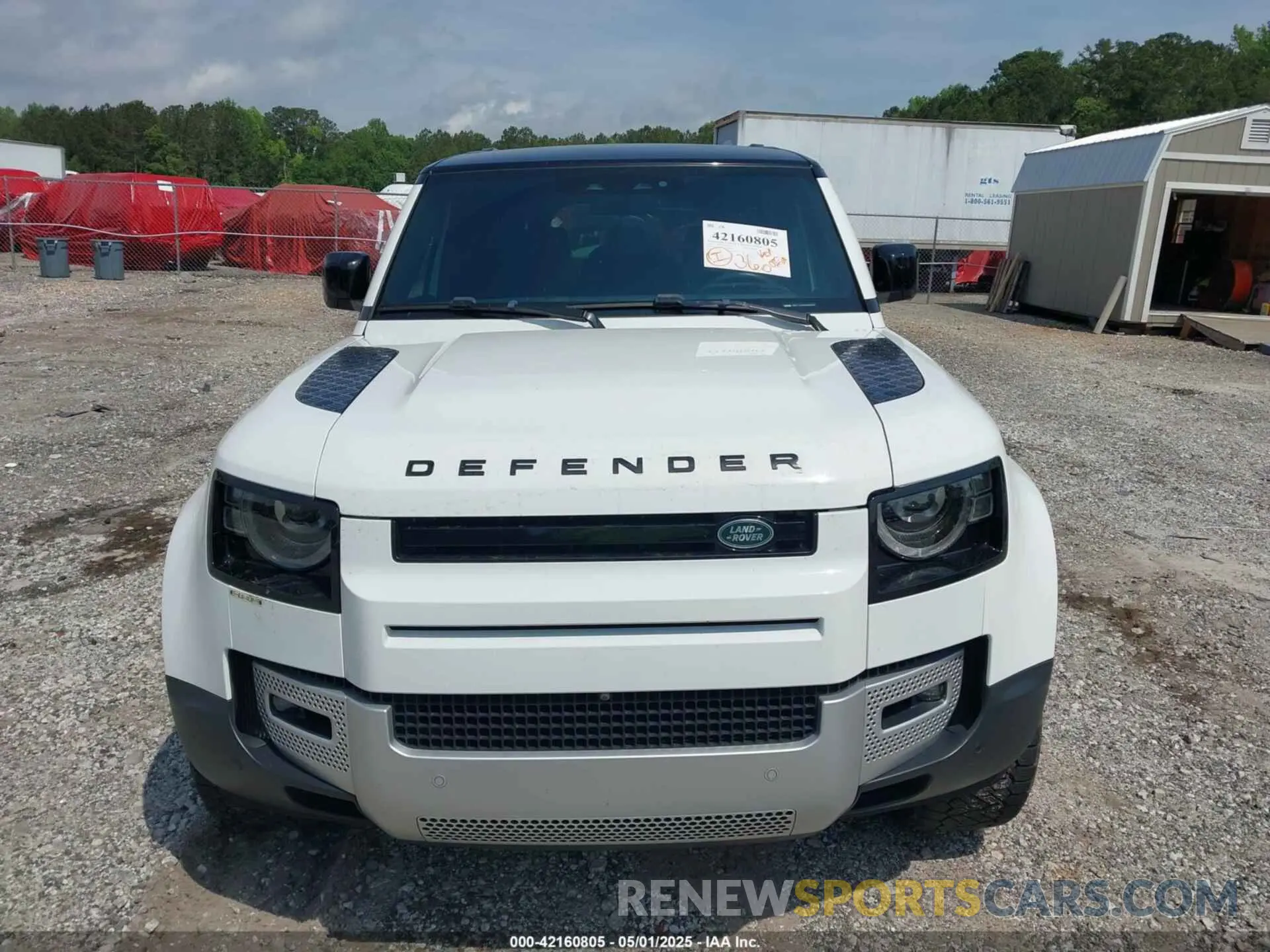 13 Photograph of a damaged car SALEPERUXM2045244 LAND ROVER DEFENDER 2021