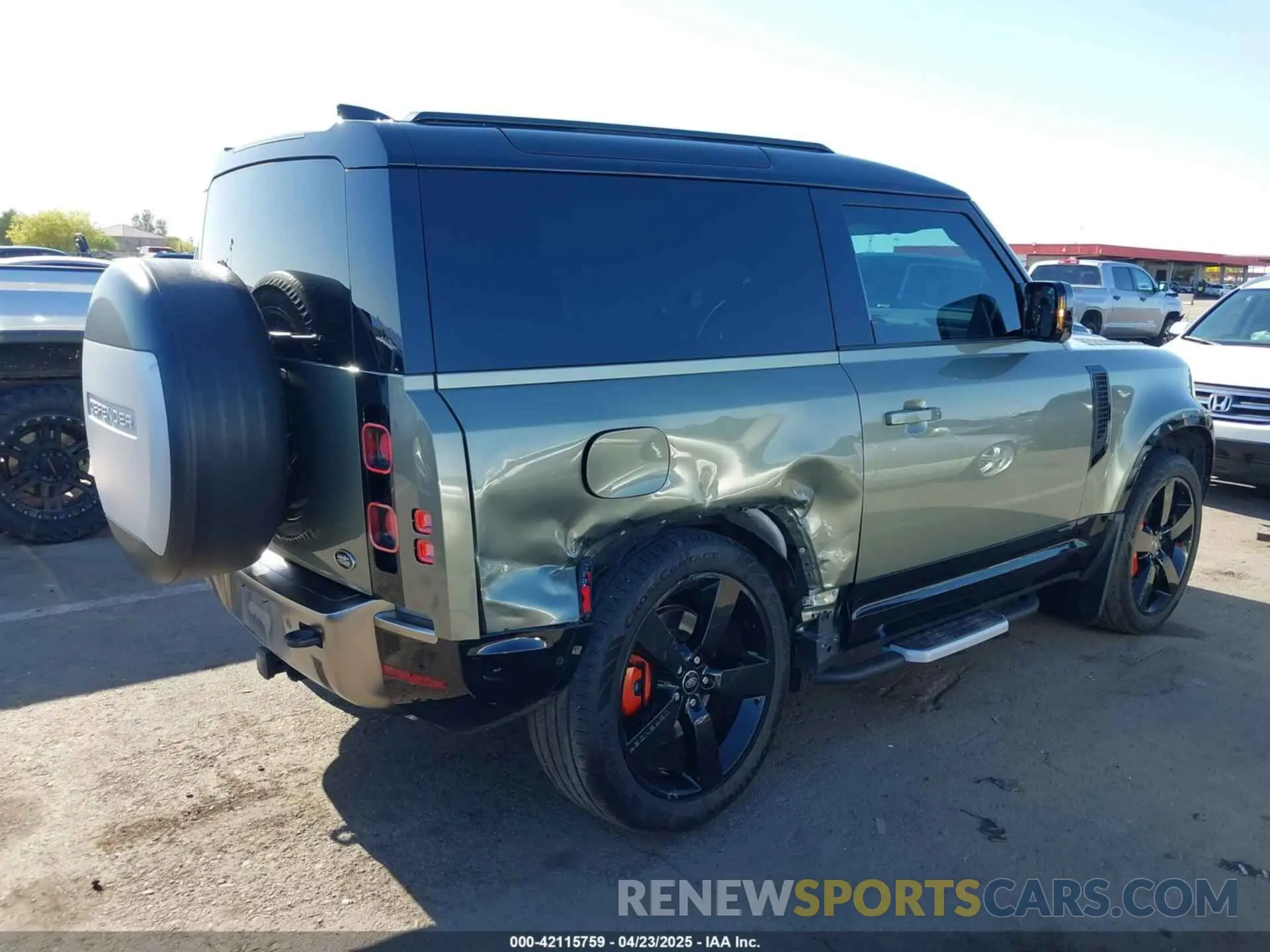 6 Photograph of a damaged car SALEX6RU9M2052319 LAND ROVER DEFENDER 2021