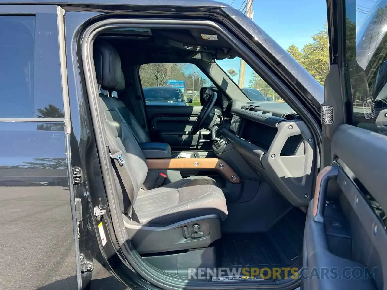 5 Photograph of a damaged car SALEX7RU4M2038222 LAND ROVER DEFENDER 2021