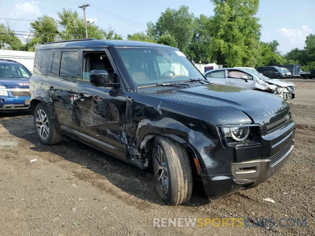 4 Photograph of a damaged car SALEX7RU7M2038165 LAND ROVER DEFENDER 2021