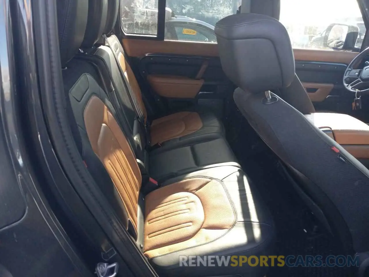 10 Photograph of a damaged car SALEXERU6M2037187 LAND ROVER DEFENDER 2021