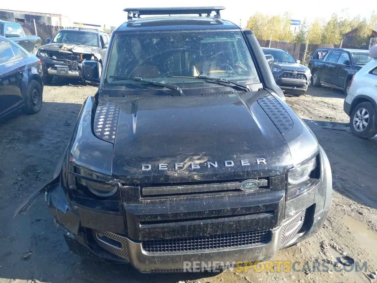 5 Photograph of a damaged car SALEXERU6M2037187 LAND ROVER DEFENDER 2021