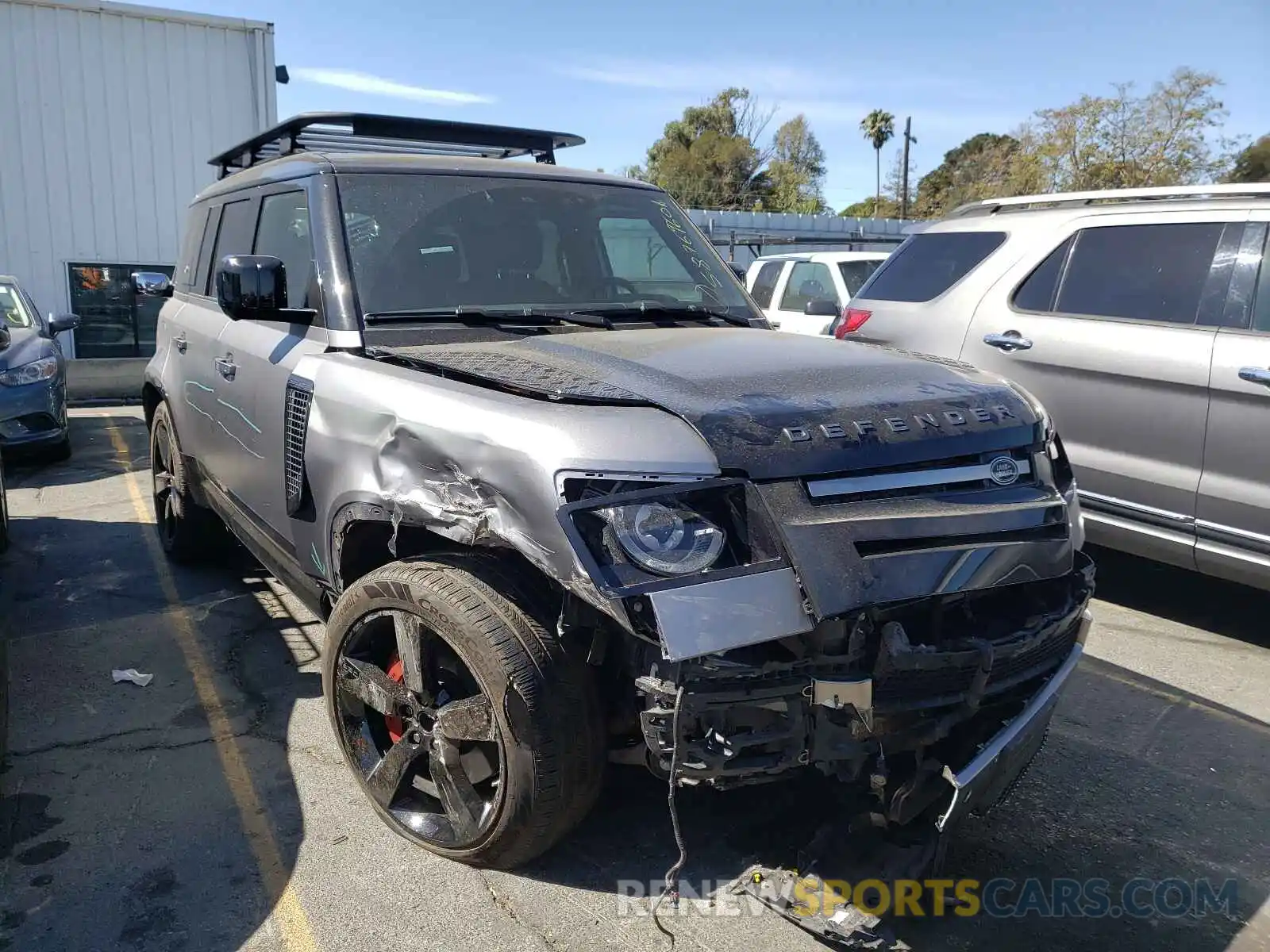 1 Photograph of a damaged car SALEXERU7M2047081 LAND ROVER DEFENDER 2021