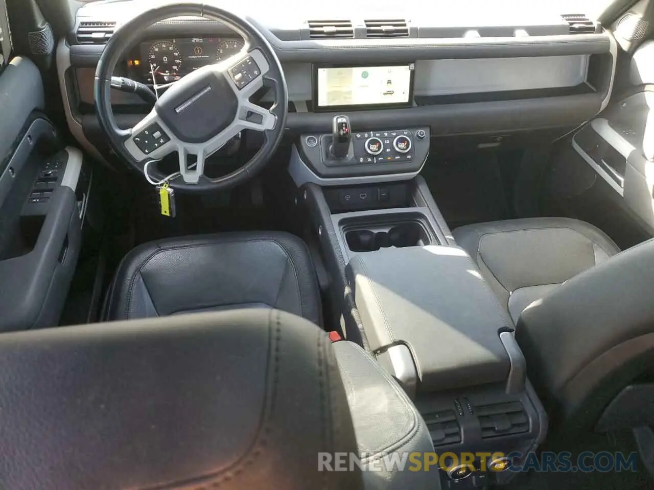 8 Photograph of a damaged car SALE27RU2N2079576 LAND ROVER DEFENDER 2022