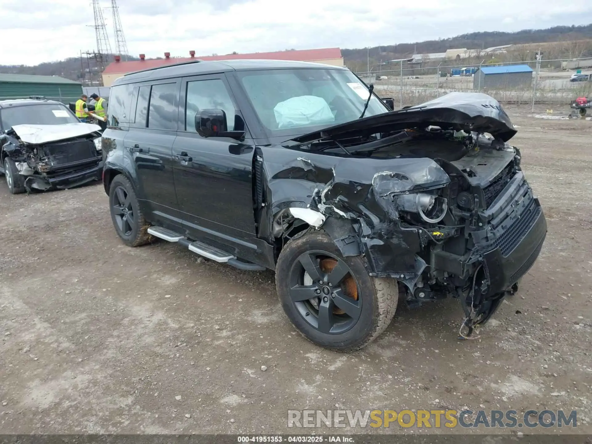 1 Photograph of a damaged car SALE27RU4N2099814 LAND ROVER DEFENDER 2022