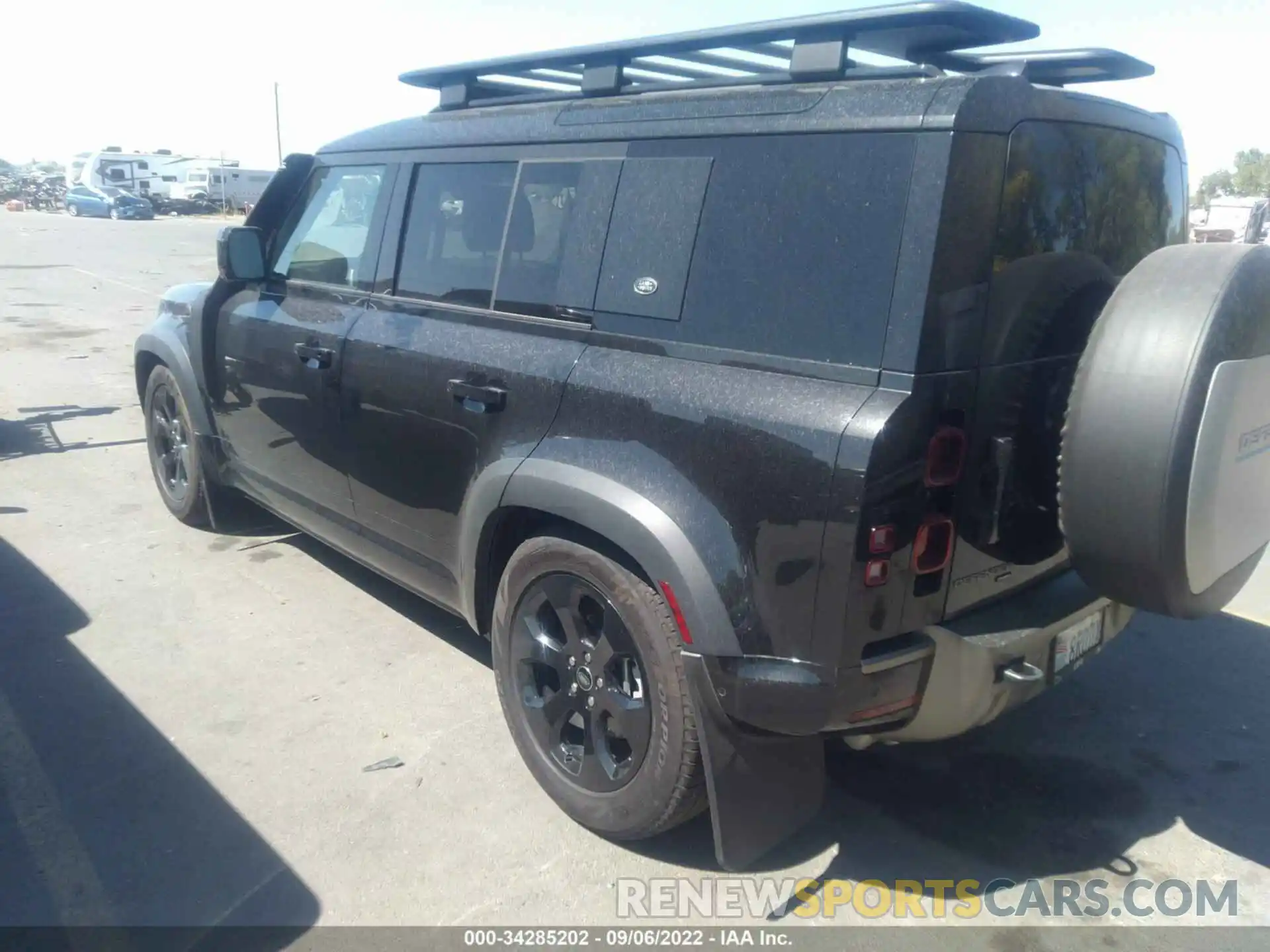 3 Photograph of a damaged car SALE2ERU1N2077399 LAND ROVER DEFENDER 2022