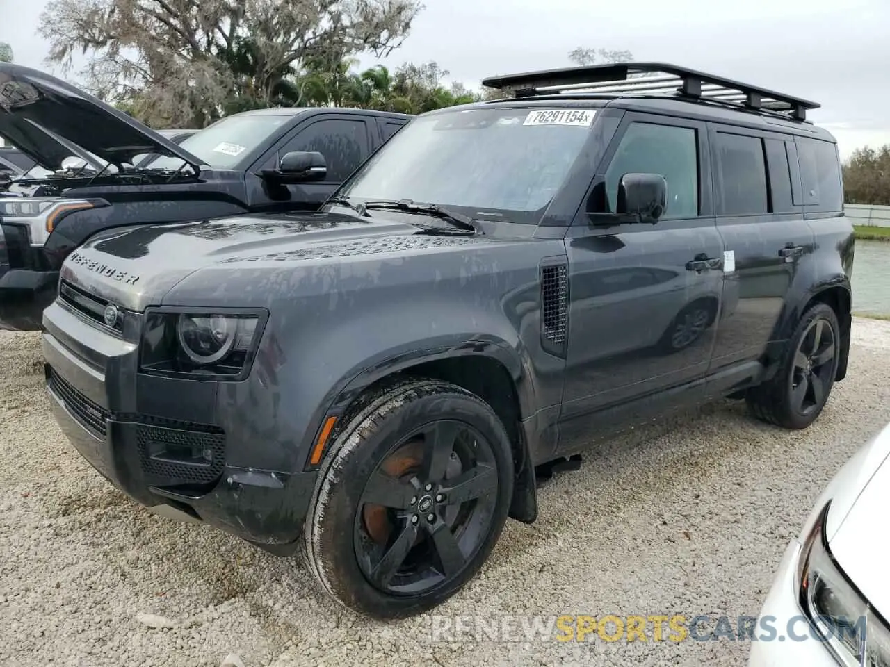 1 Photograph of a damaged car SALE37RU5N2096935 LAND ROVER DEFENDER 2022