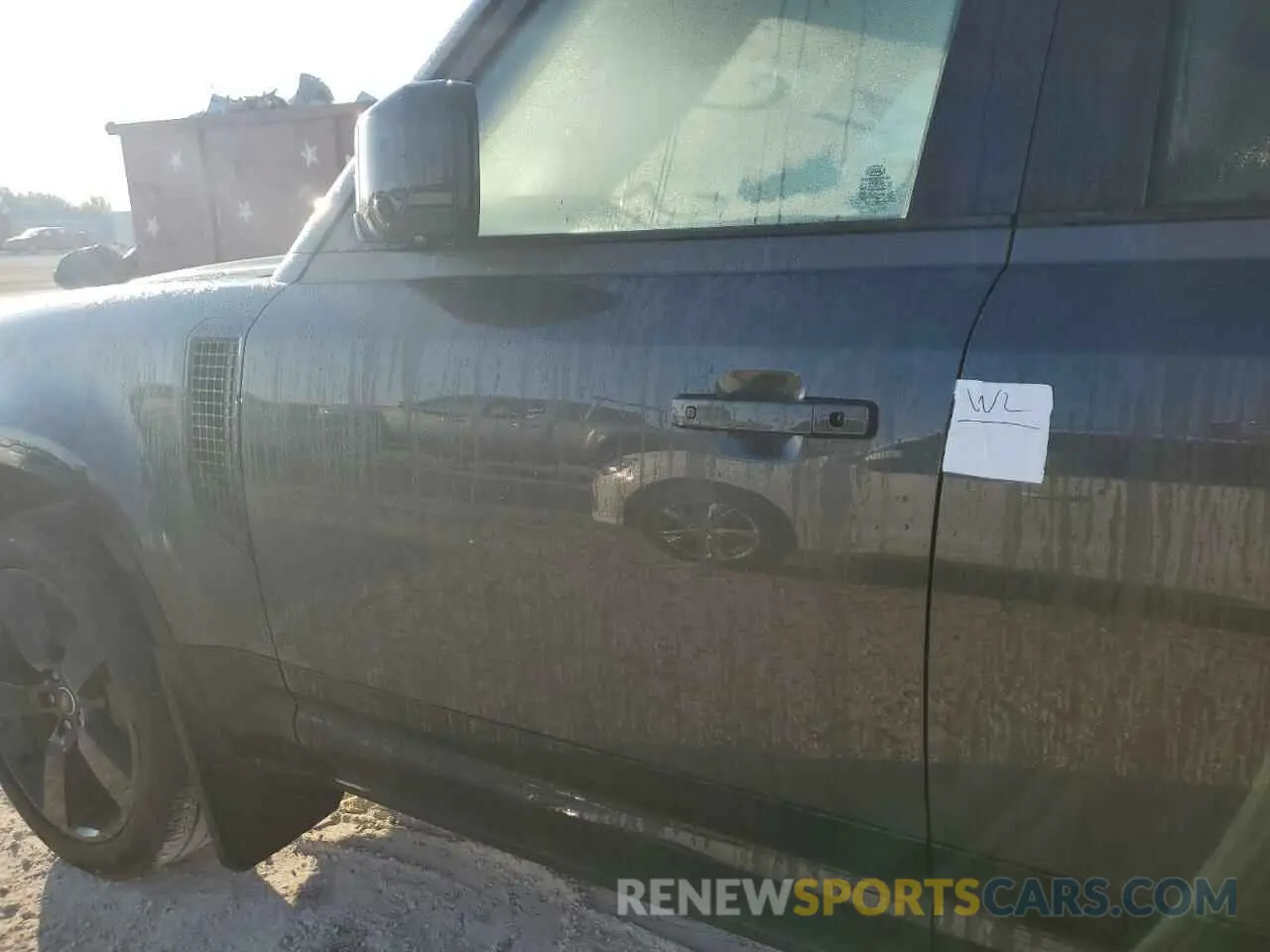 13 Photograph of a damaged car SALE37RU5N2096935 LAND ROVER DEFENDER 2022
