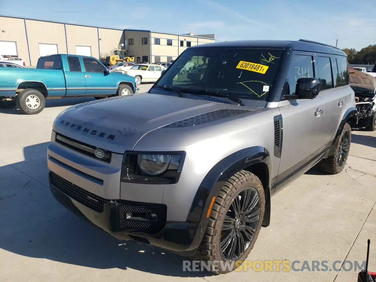 2 Photograph of a damaged car SALE37RU9N2067387 LAND ROVER DEFENDER 2022