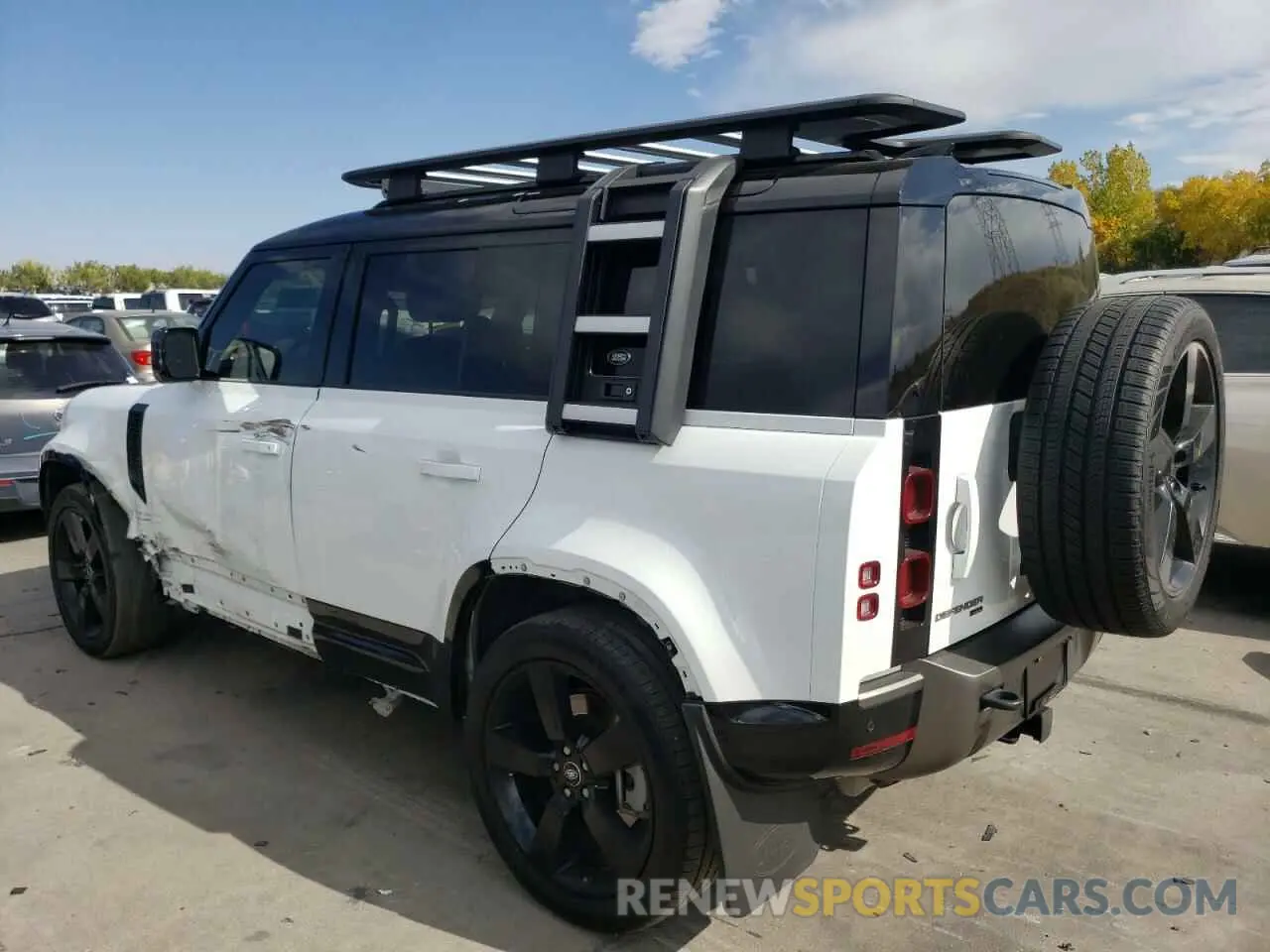 2 Photograph of a damaged car SALE3ERU5N2105752 LAND ROVER DEFENDER 2022