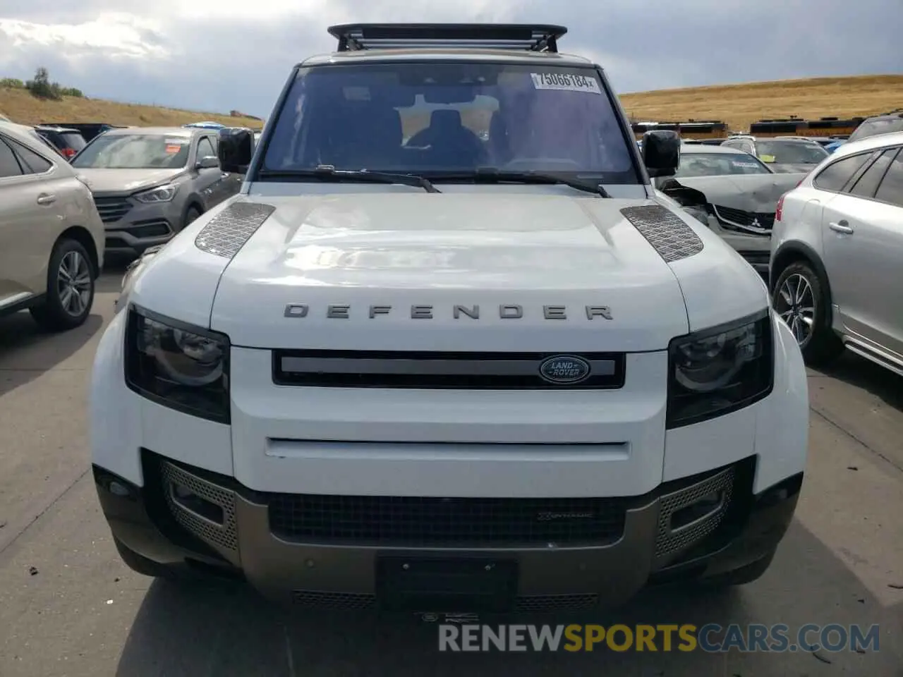 5 Photograph of a damaged car SALE3ERU5N2105752 LAND ROVER DEFENDER 2022