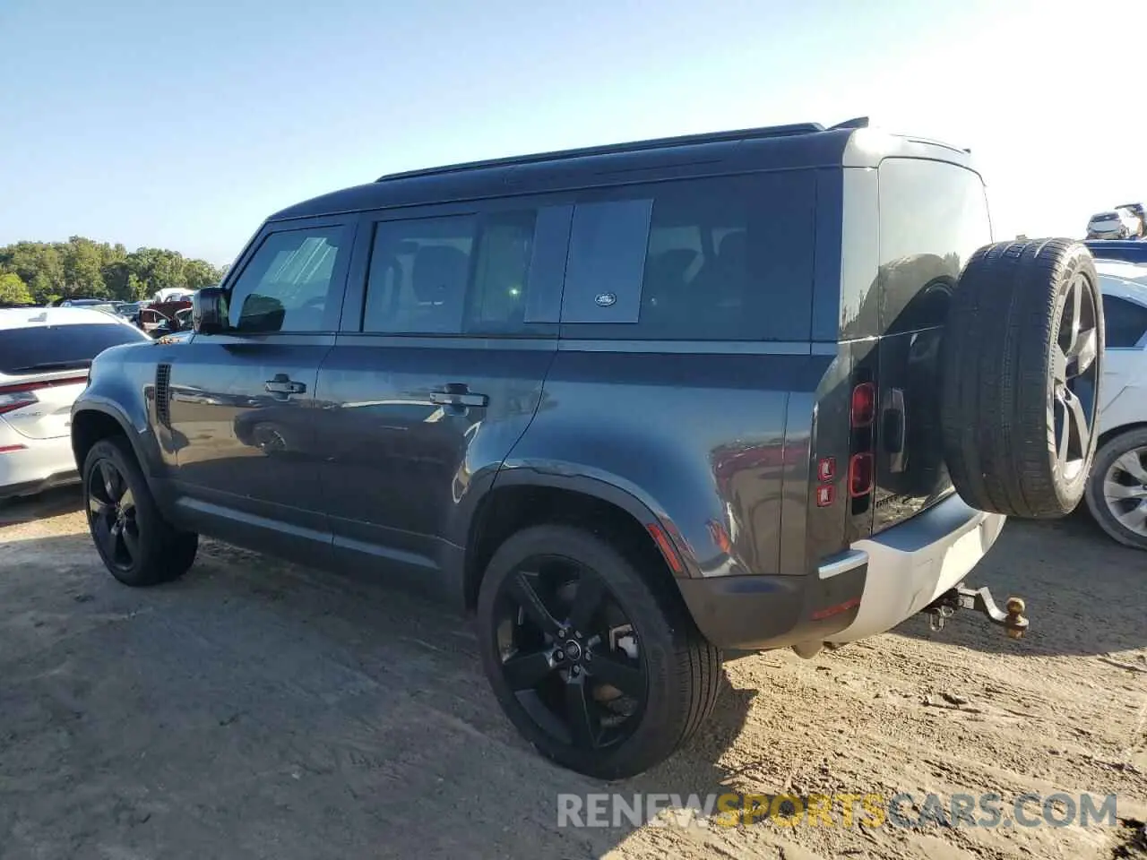 2 Photograph of a damaged car SALEP7RU7N2106613 LAND ROVER DEFENDER 2022