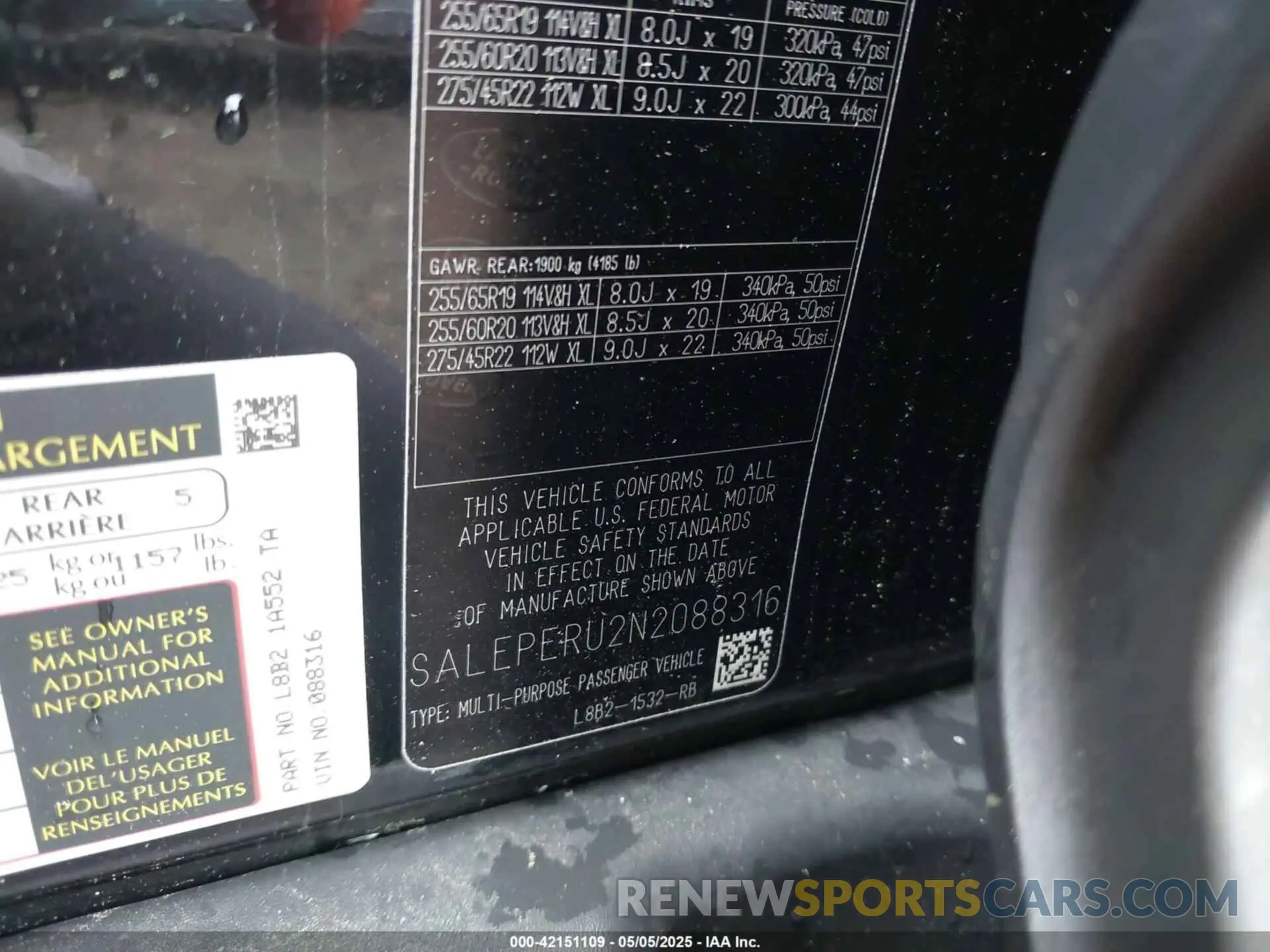 9 Photograph of a damaged car SALEPERU2N2088316 LAND ROVER DEFENDER 2022