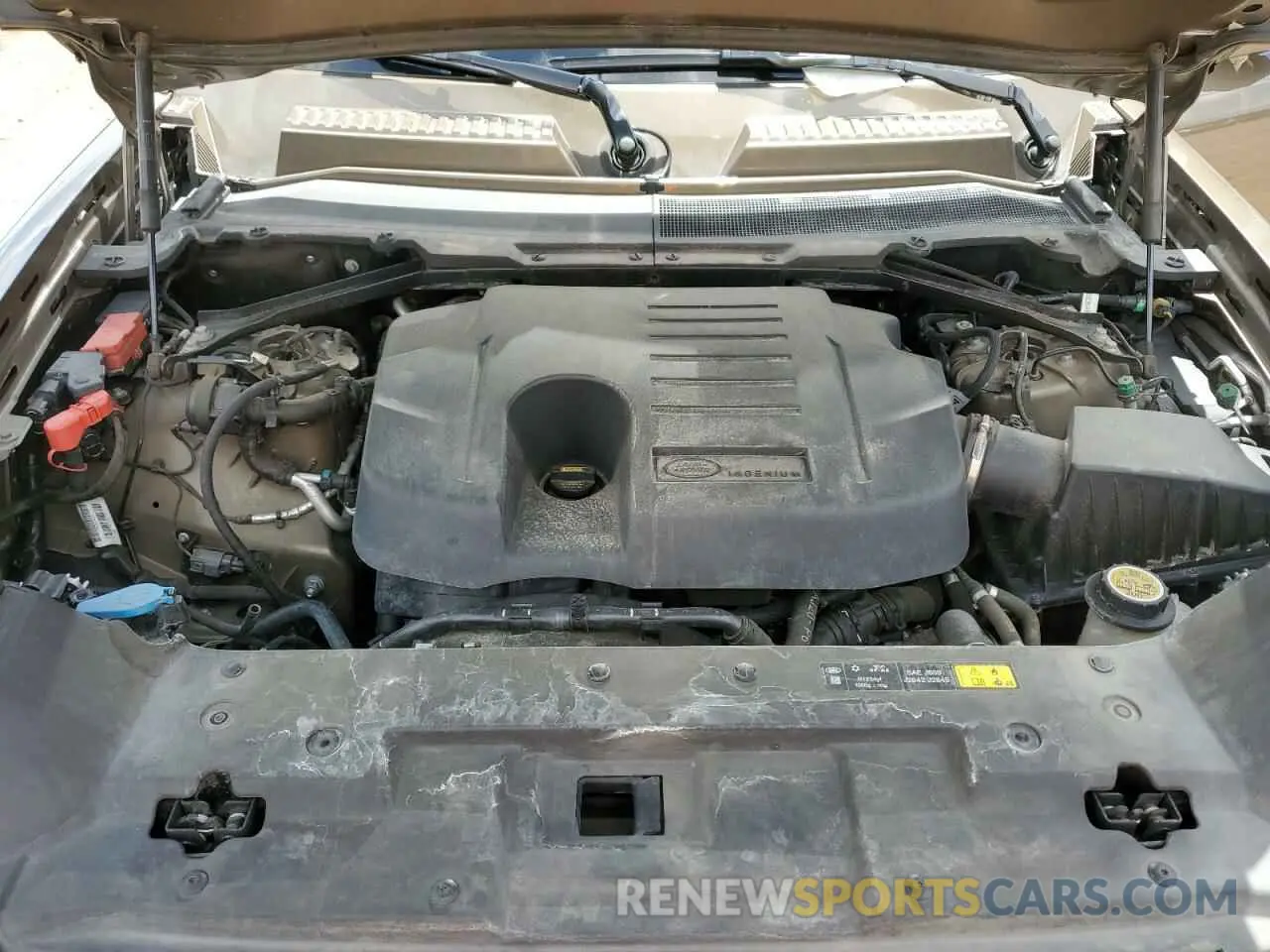 11 Photograph of a damaged car SALEPERUXN2062546 LAND ROVER DEFENDER 2022