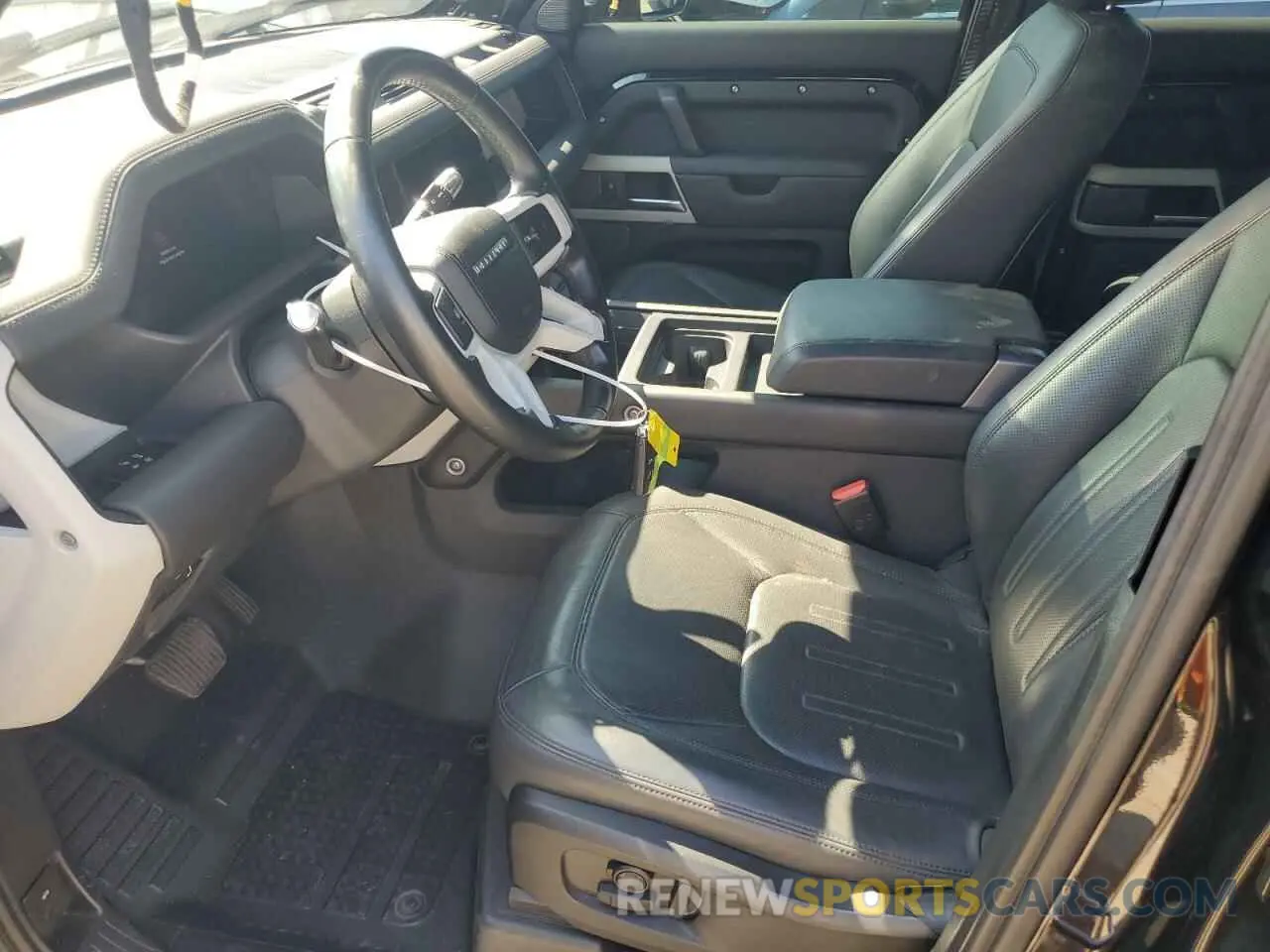 7 Photograph of a damaged car SALEWERU0N2087281 LAND ROVER DEFENDER 2022