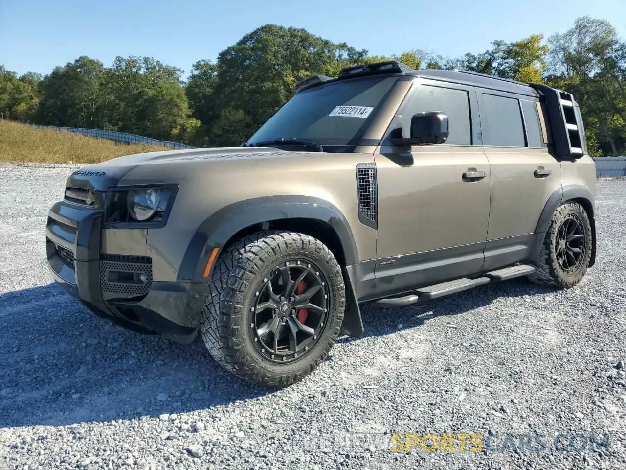 1 Photograph of a damaged car SALEXERU6N2074192 LAND ROVER DEFENDER 2022