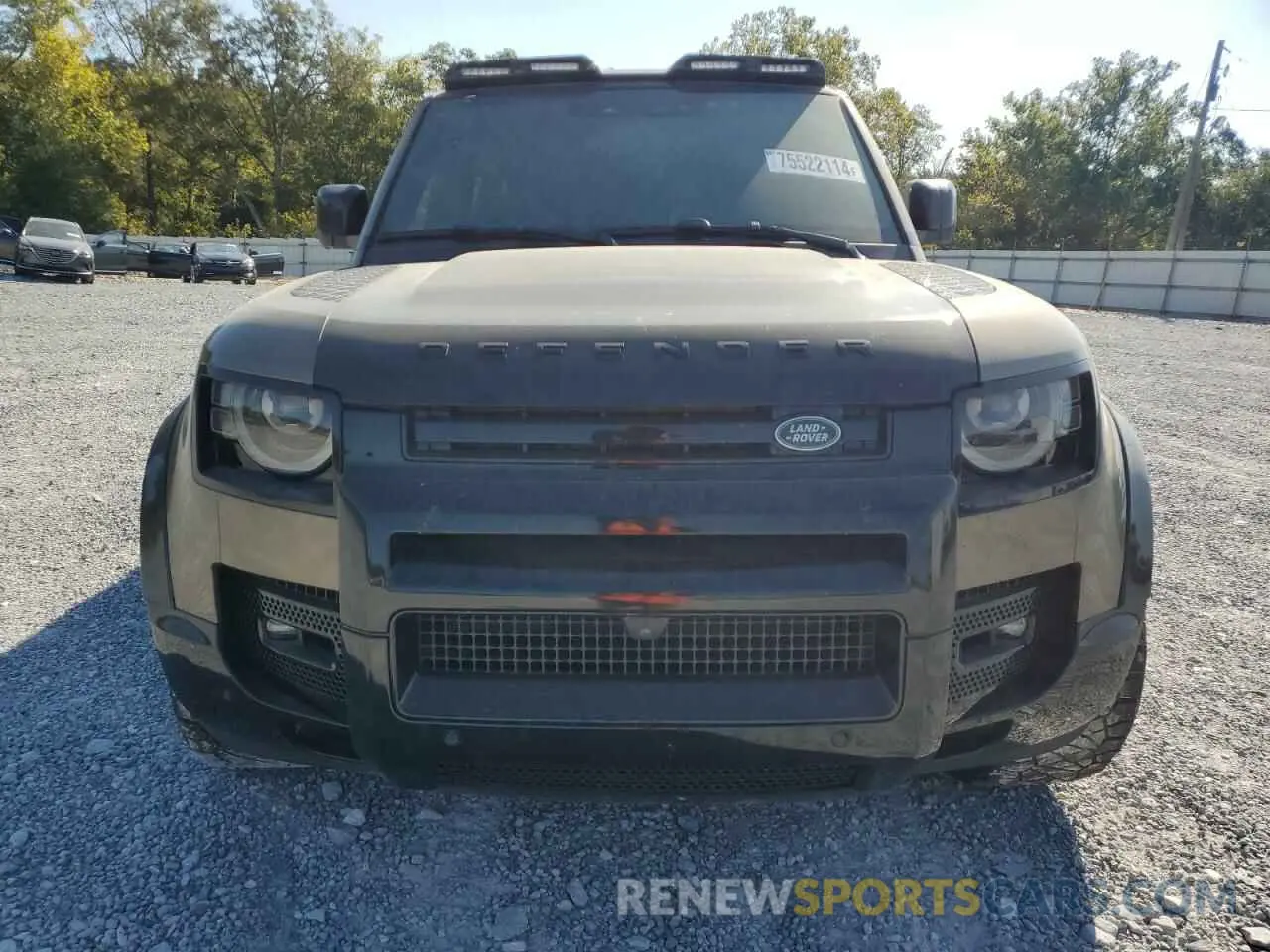 5 Photograph of a damaged car SALEXERU6N2074192 LAND ROVER DEFENDER 2022