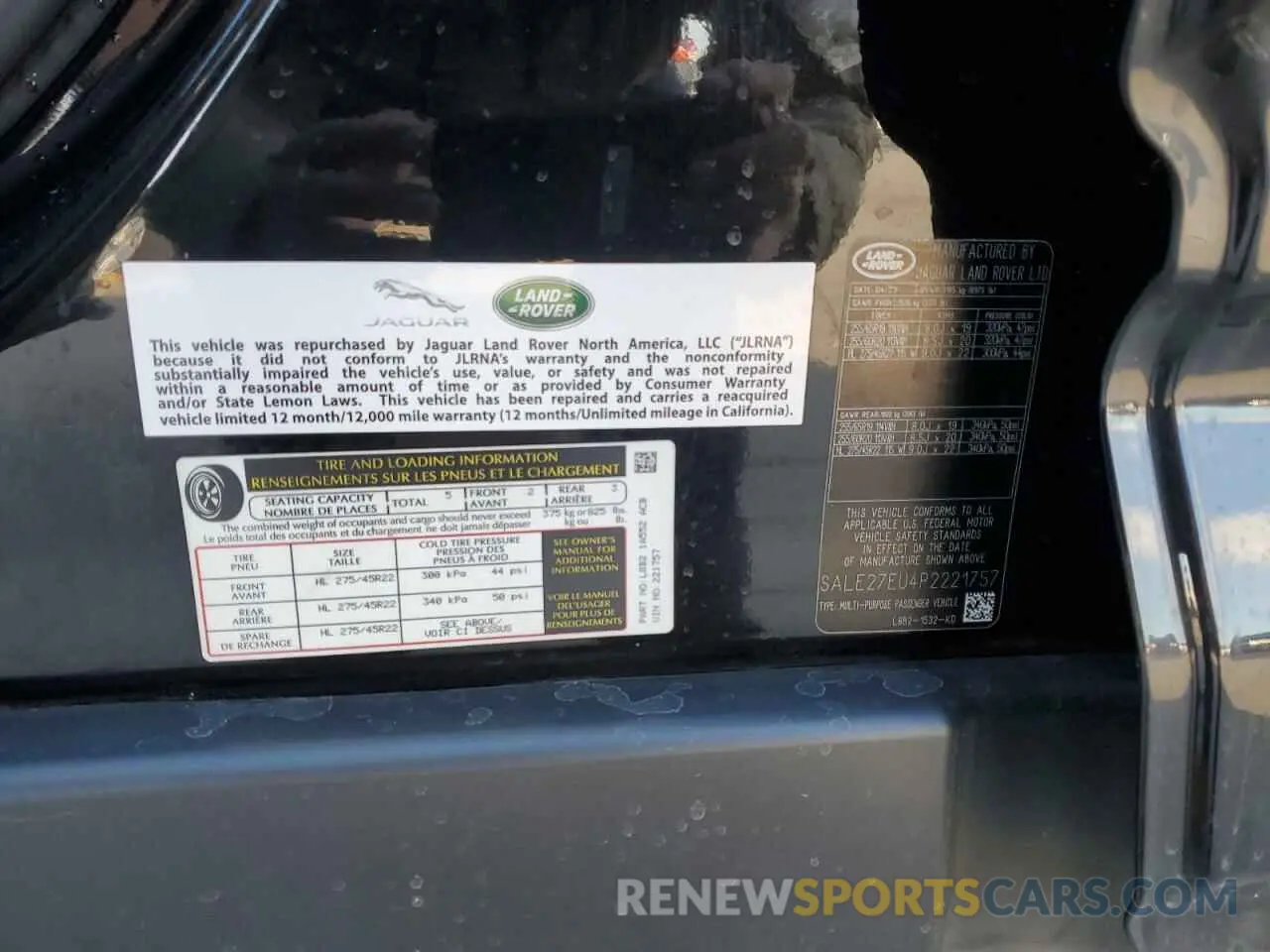 13 Photograph of a damaged car SALE27EU4P2221757 LAND ROVER DEFENDER 2023
