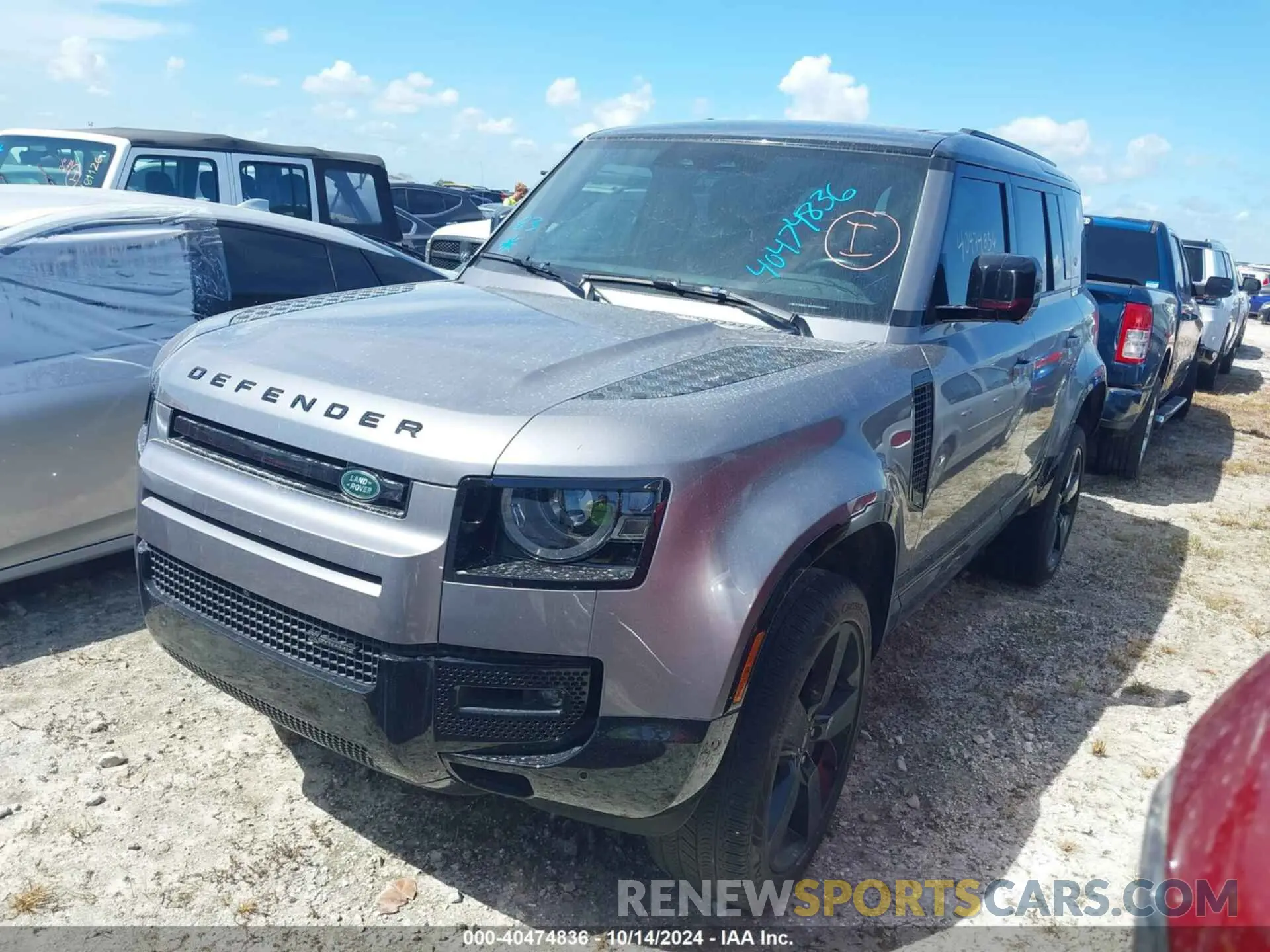 2 Photograph of a damaged car SALE27EU9P2128054 LAND ROVER DEFENDER 2023