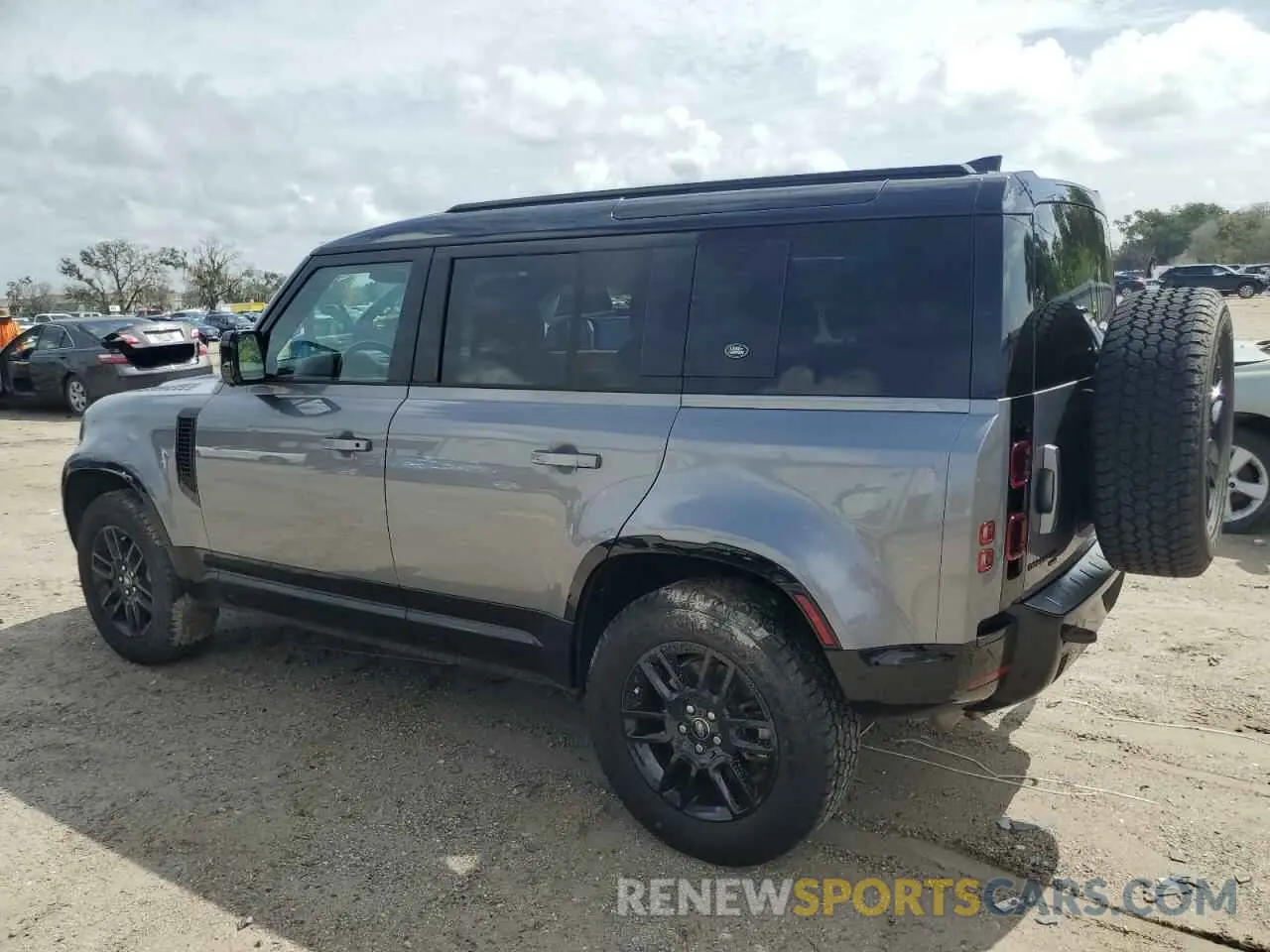 2 Photograph of a damaged car SALE27EUXP2134476 LAND ROVER DEFENDER 2023