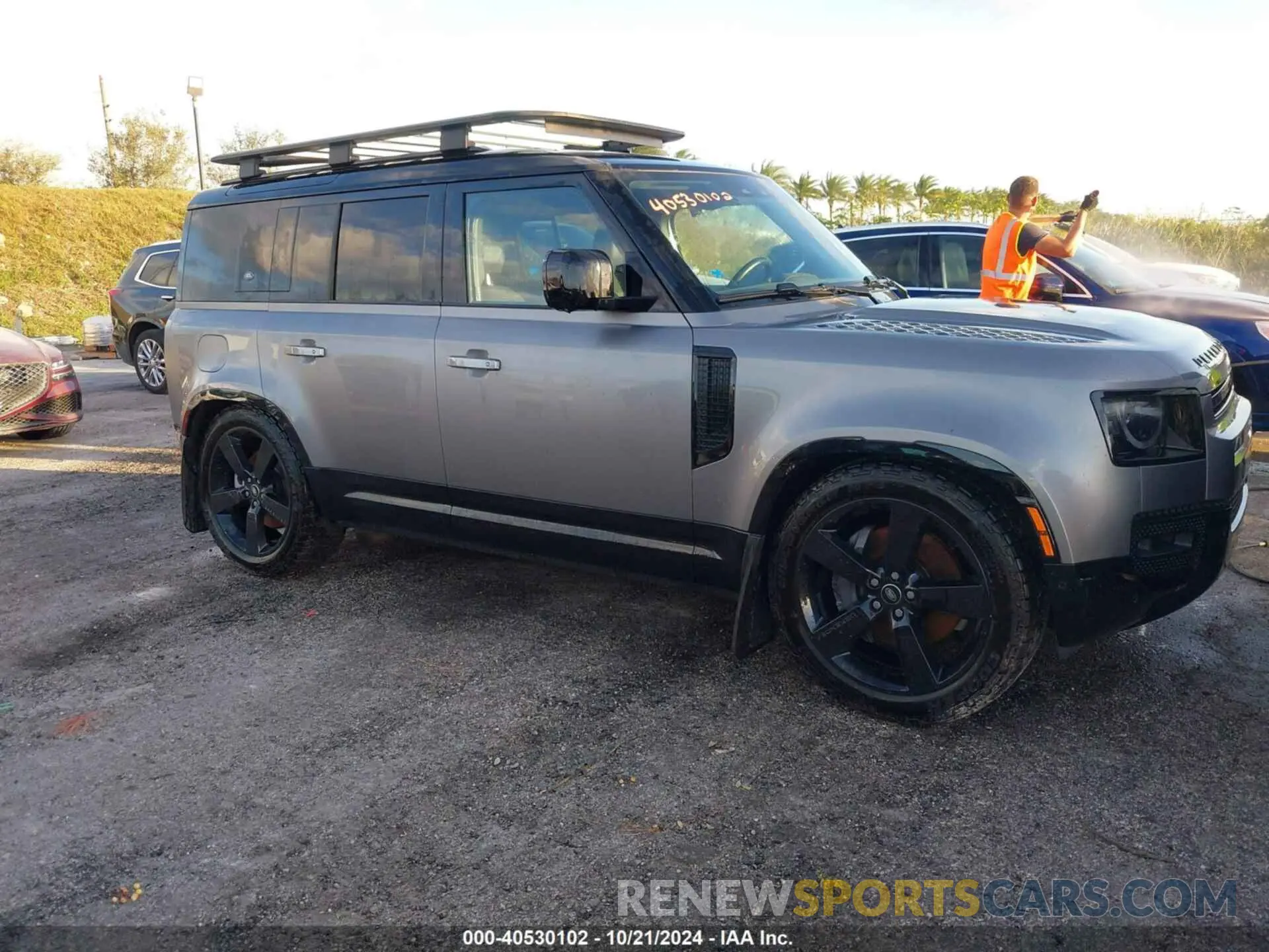 13 Photograph of a damaged car SALE2EEU0P2127251 LAND ROVER DEFENDER 2023