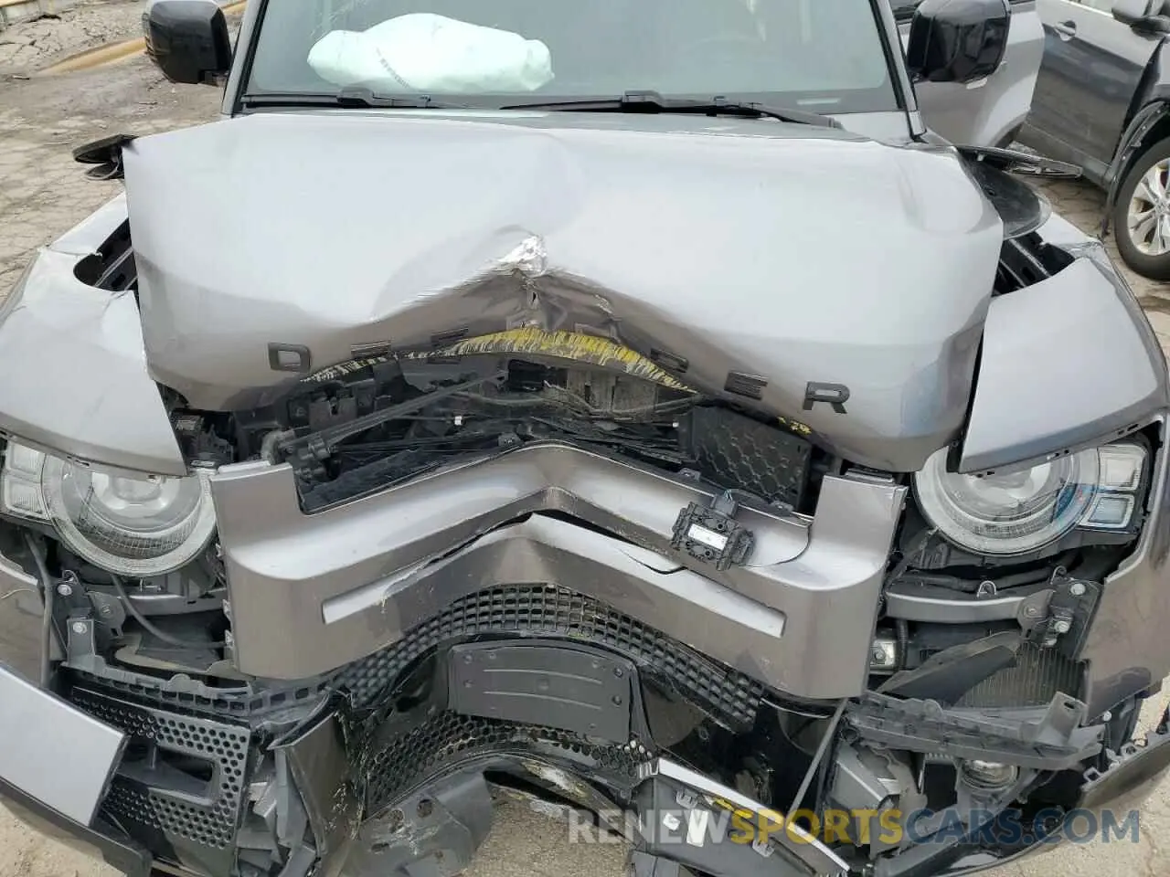 14 Photograph of a damaged car SALE2EEU2P2126733 LAND ROVER DEFENDER 2023