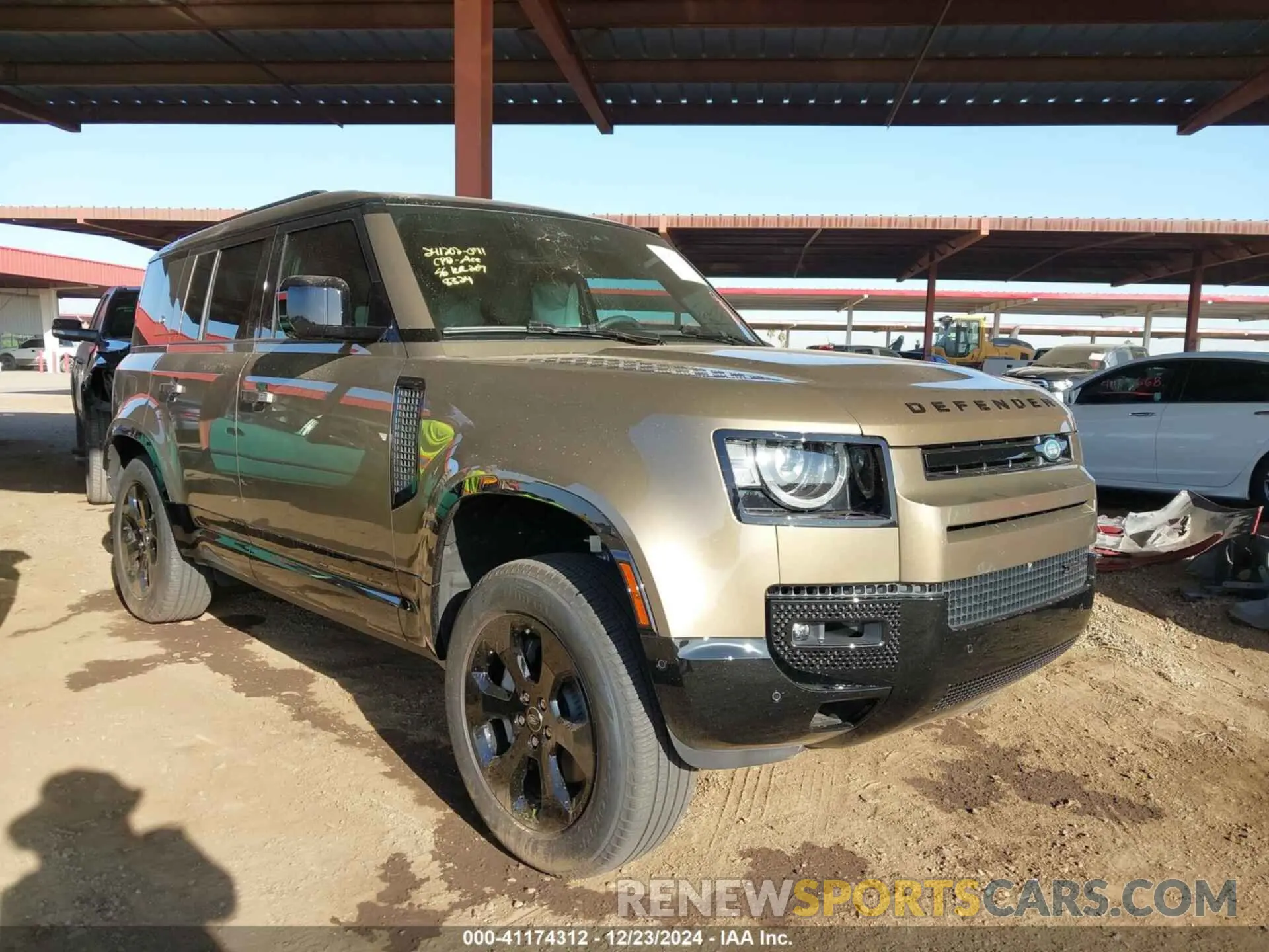 1 Photograph of a damaged car SALE2EEU2P2228324 LAND ROVER DEFENDER 2023