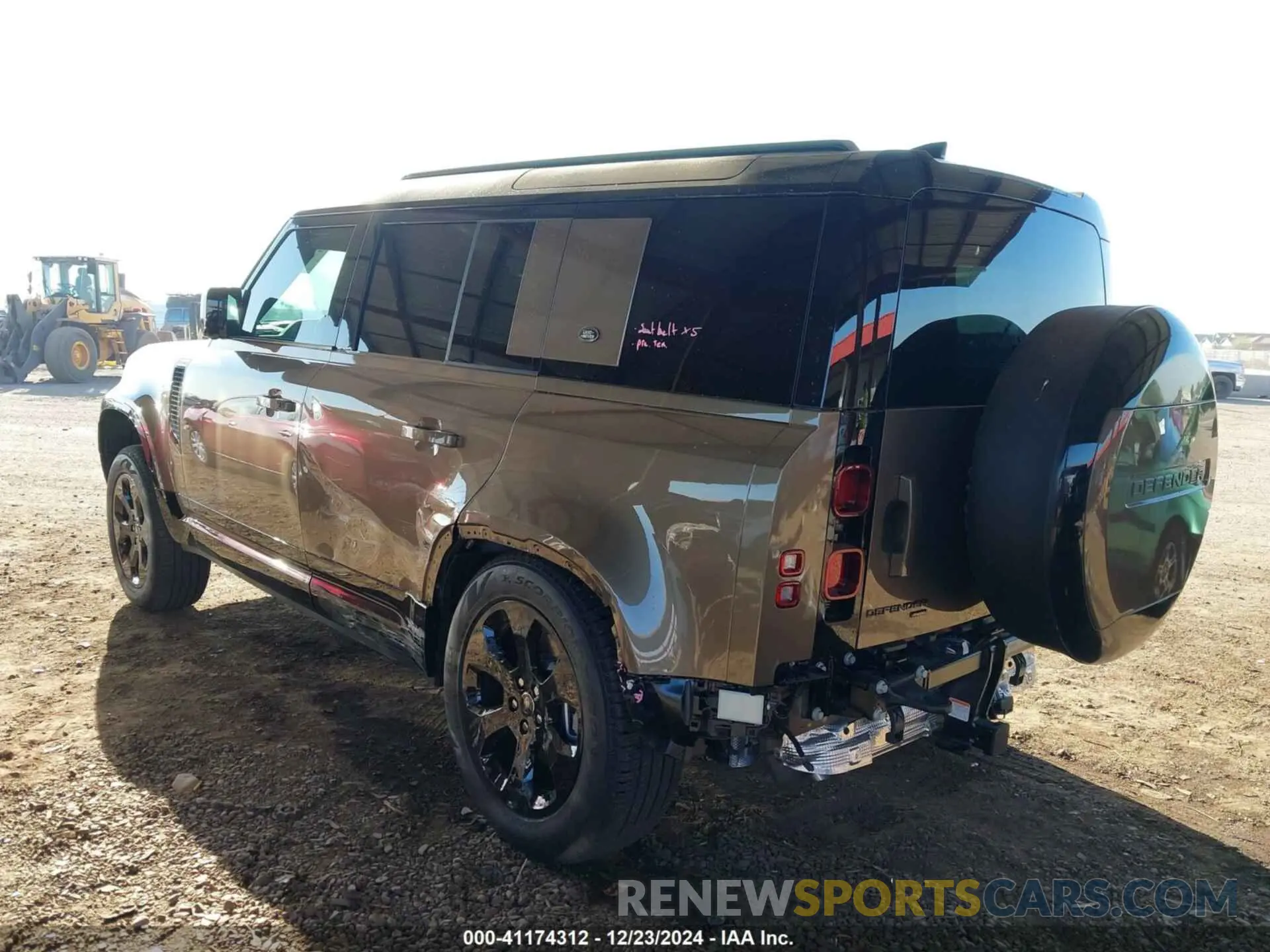3 Photograph of a damaged car SALE2EEU2P2228324 LAND ROVER DEFENDER 2023