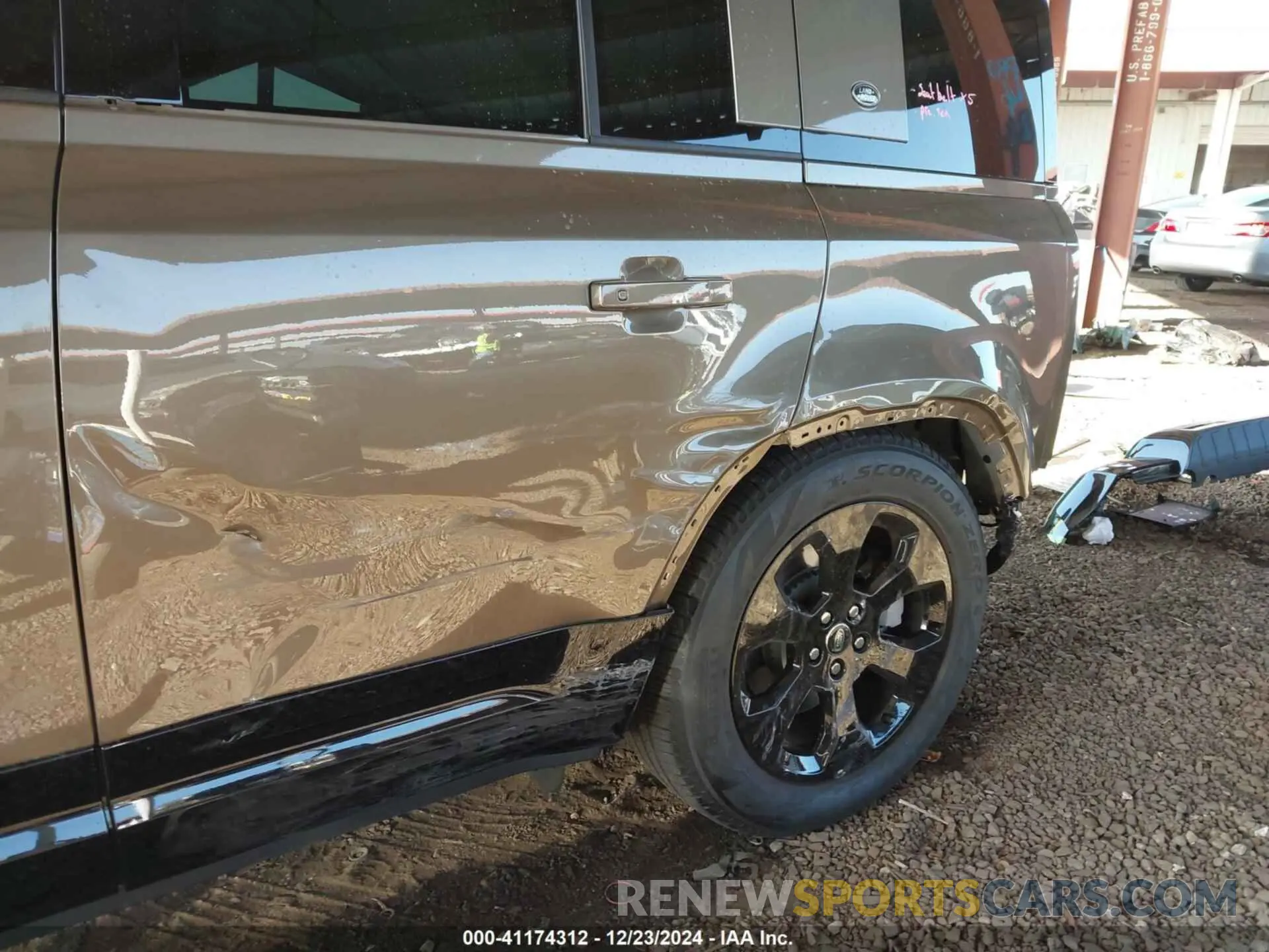 6 Photograph of a damaged car SALE2EEU2P2228324 LAND ROVER DEFENDER 2023