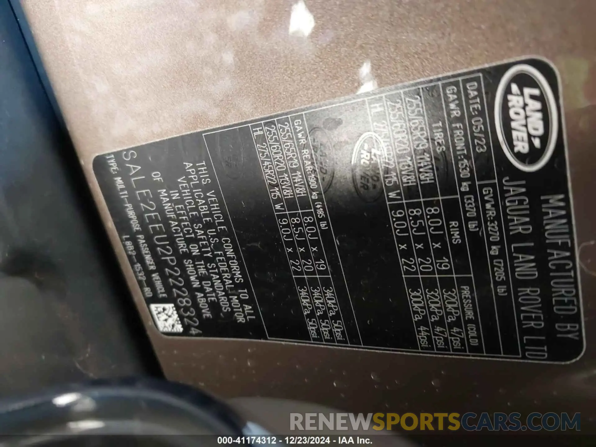 9 Photograph of a damaged car SALE2EEU2P2228324 LAND ROVER DEFENDER 2023