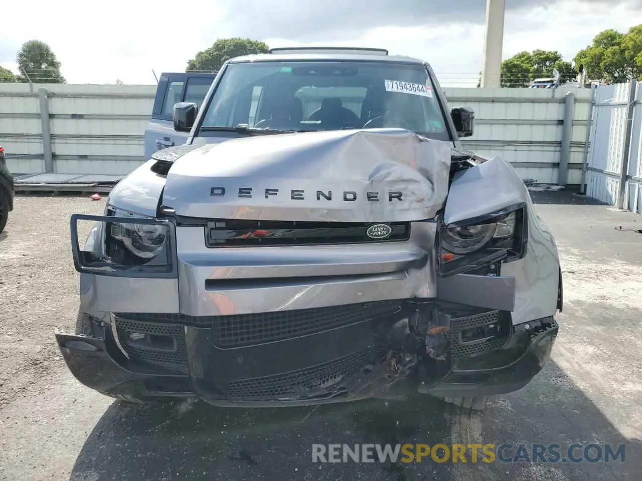 5 Photograph of a damaged car SALE2EEU3P2163192 LAND ROVER DEFENDER 2023