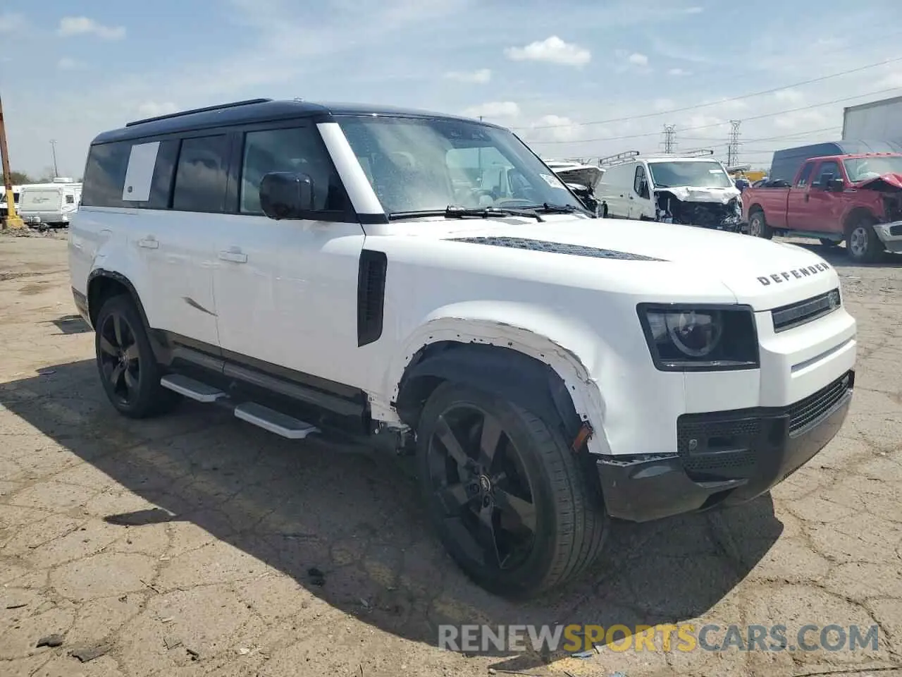 4 Photograph of a damaged car SALE2FEU2P2218835 LAND ROVER DEFENDER 2023