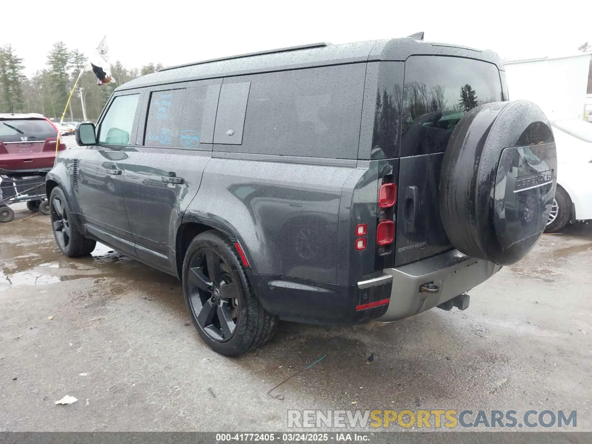 3 Photograph of a damaged car SALE2FEU3P2204717 LAND ROVER DEFENDER 2023
