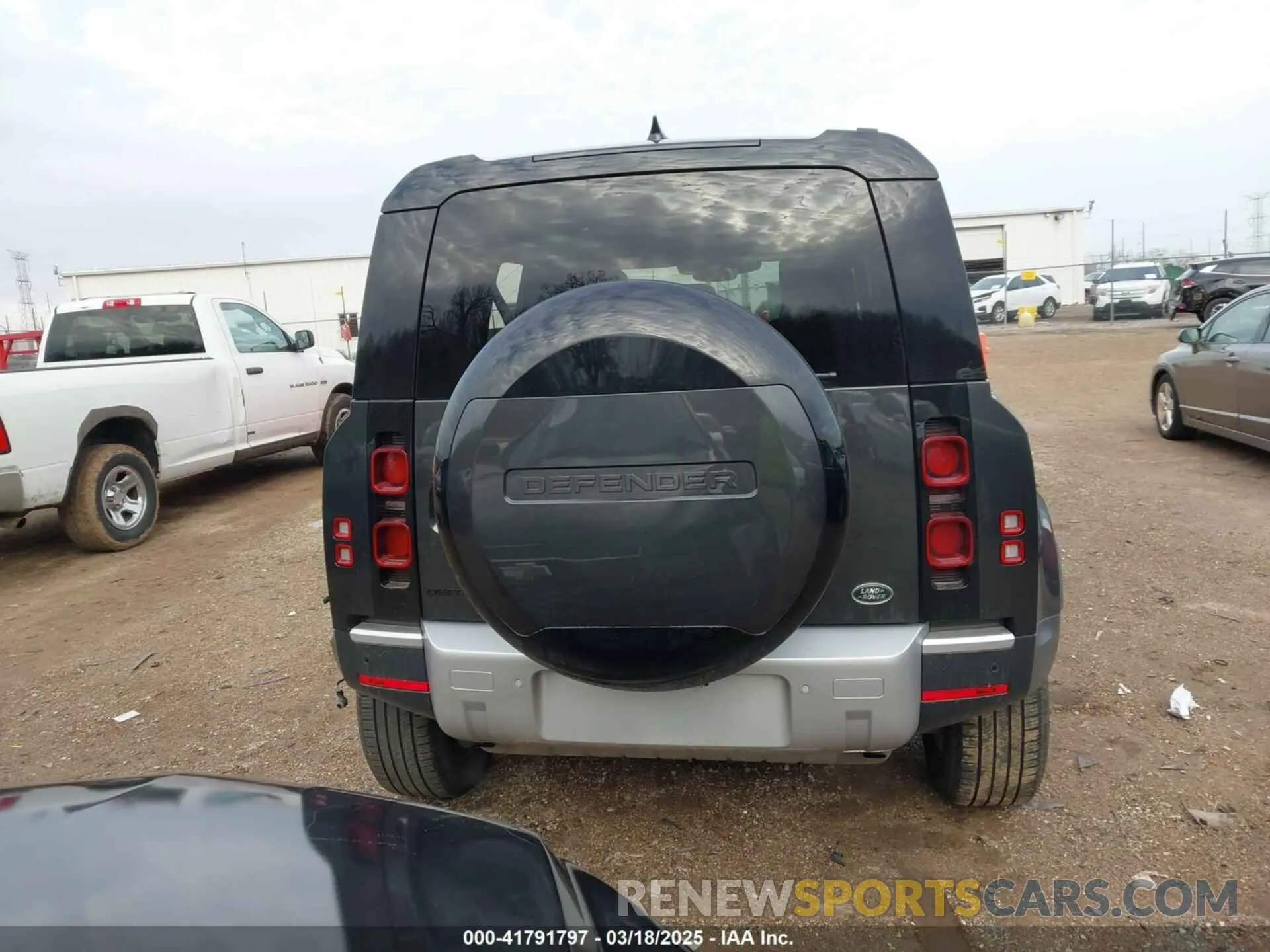 16 Photograph of a damaged car SALEJ7EX4P2239091 LAND ROVER DEFENDER 2023