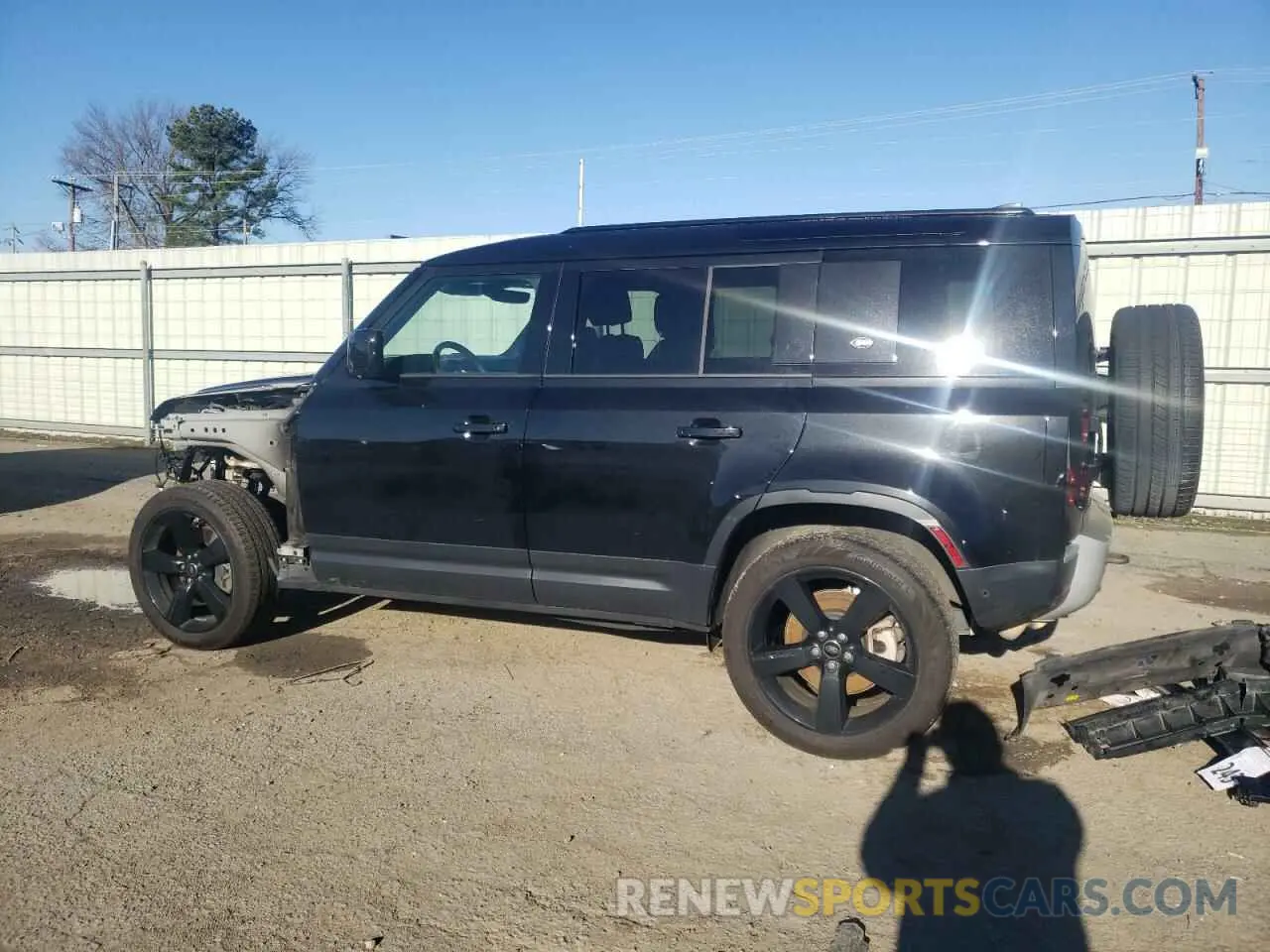 2 Photograph of a damaged car SALEJ7EXXP2231853 LAND ROVER DEFENDER 2023