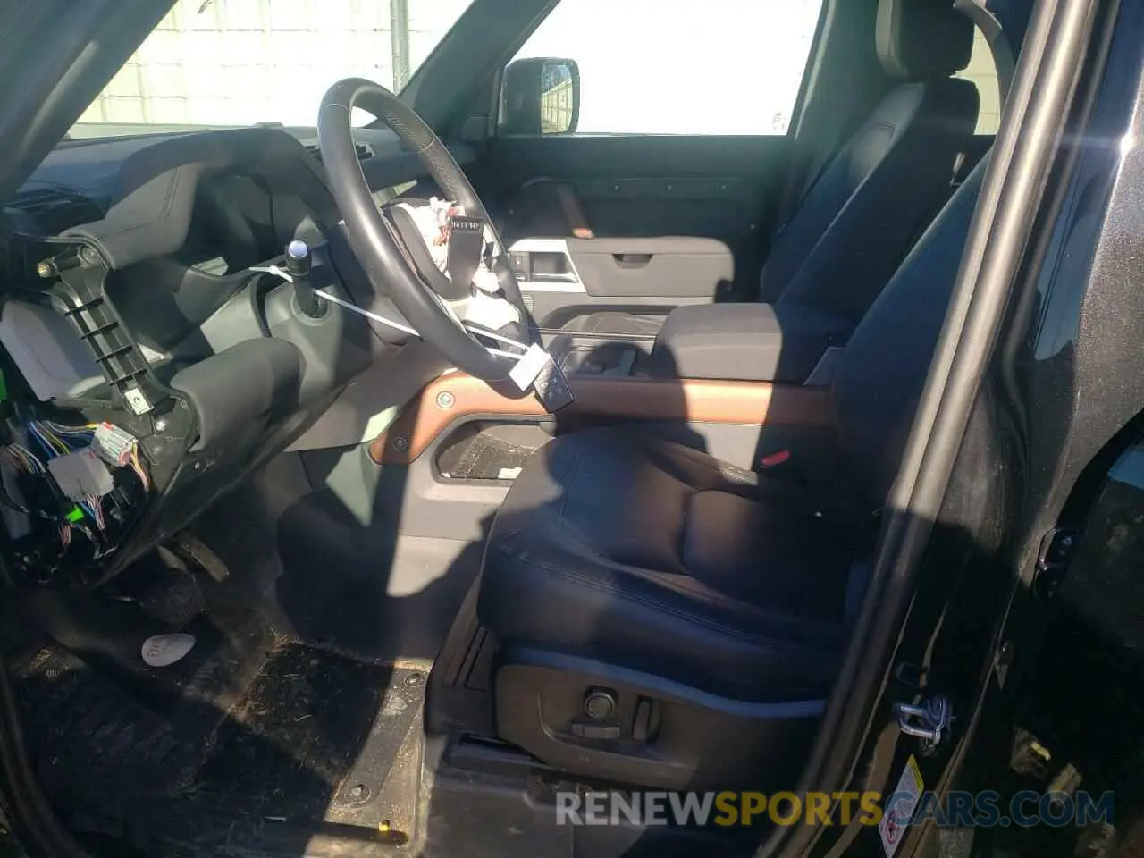 7 Photograph of a damaged car SALEJ7EXXP2231853 LAND ROVER DEFENDER 2023