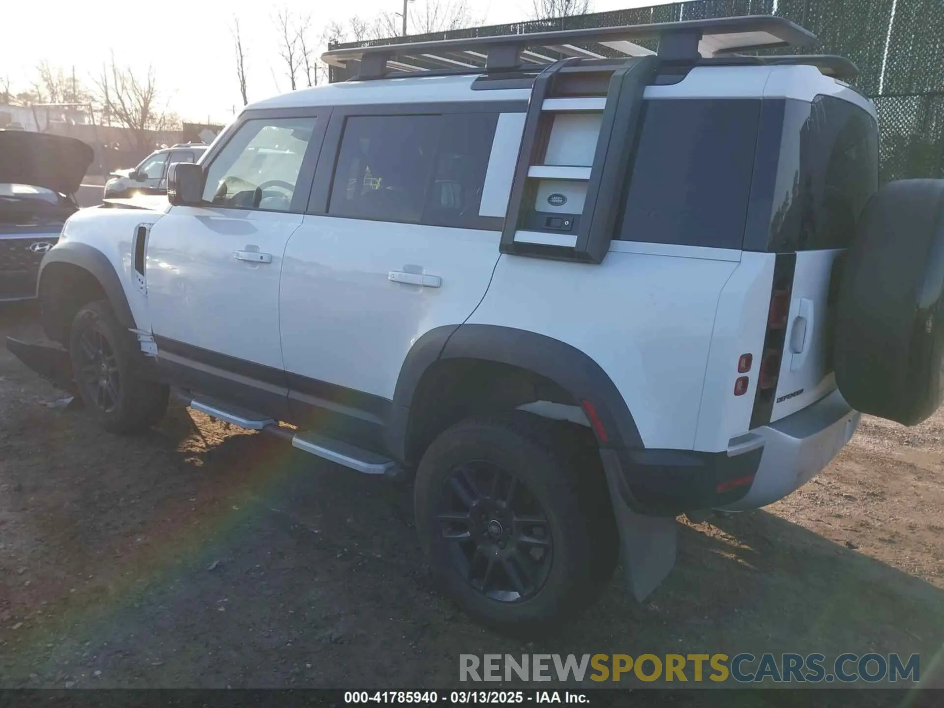 3 Photograph of a damaged car SALEJEEX9P2146961 LAND ROVER DEFENDER 2023