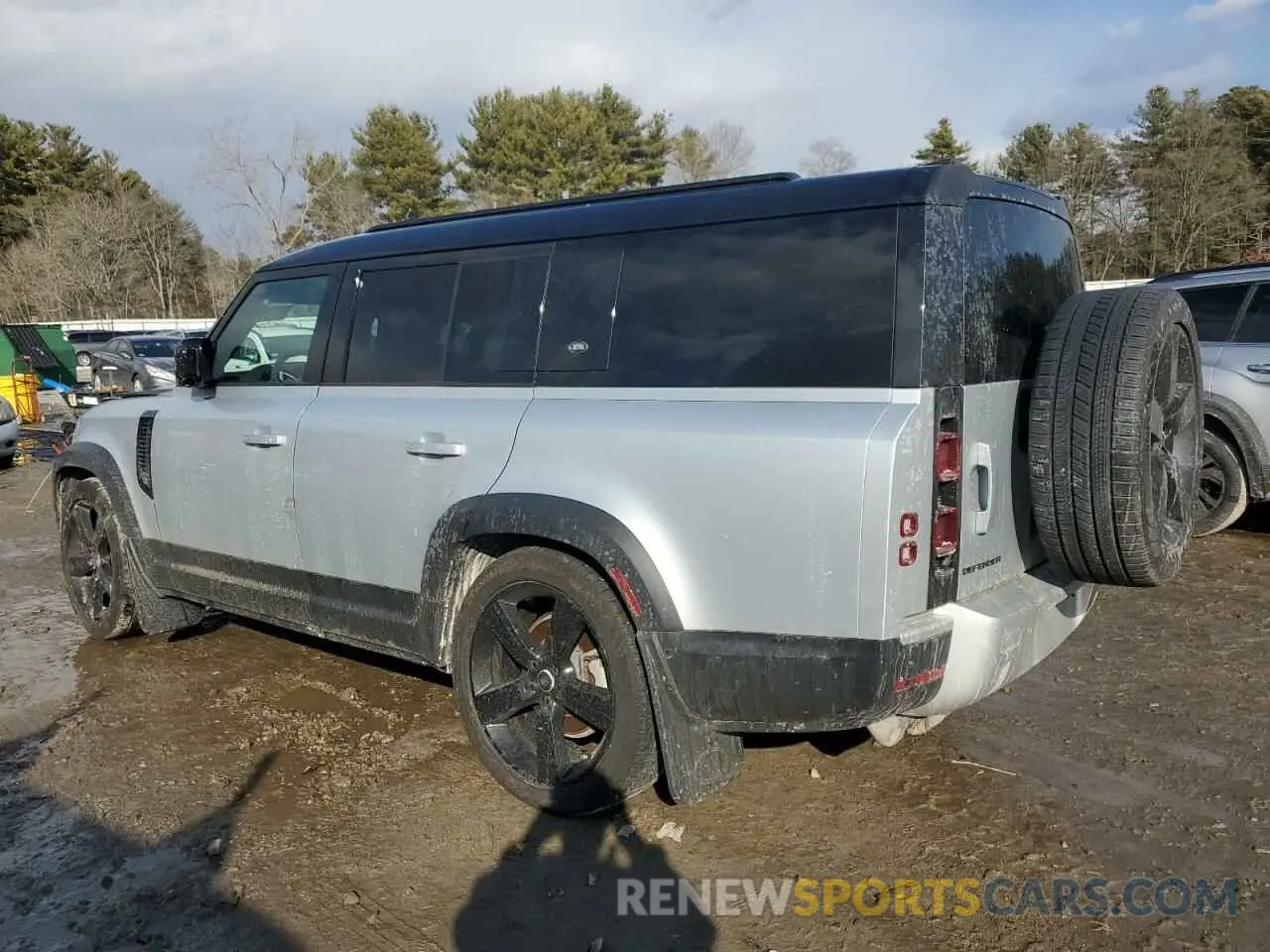2 Photograph of a damaged car SALEJFEUXP2229892 LAND ROVER DEFENDER 2023