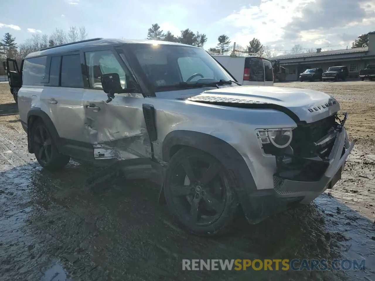4 Photograph of a damaged car SALEJFEUXP2229892 LAND ROVER DEFENDER 2023
