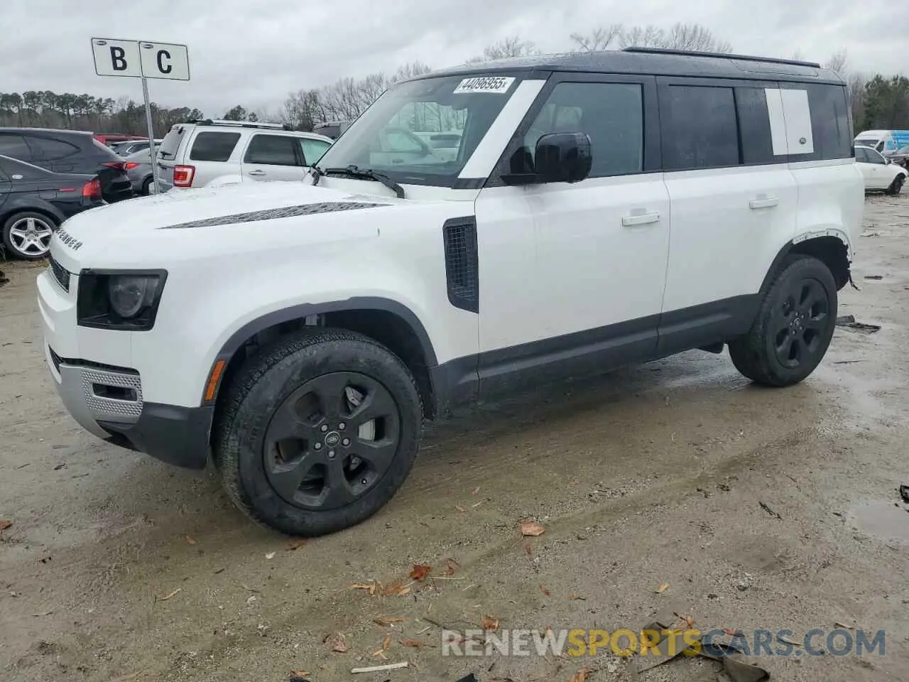 1 Photograph of a damaged car SALEP7EU0P2220042 LAND ROVER DEFENDER 2023