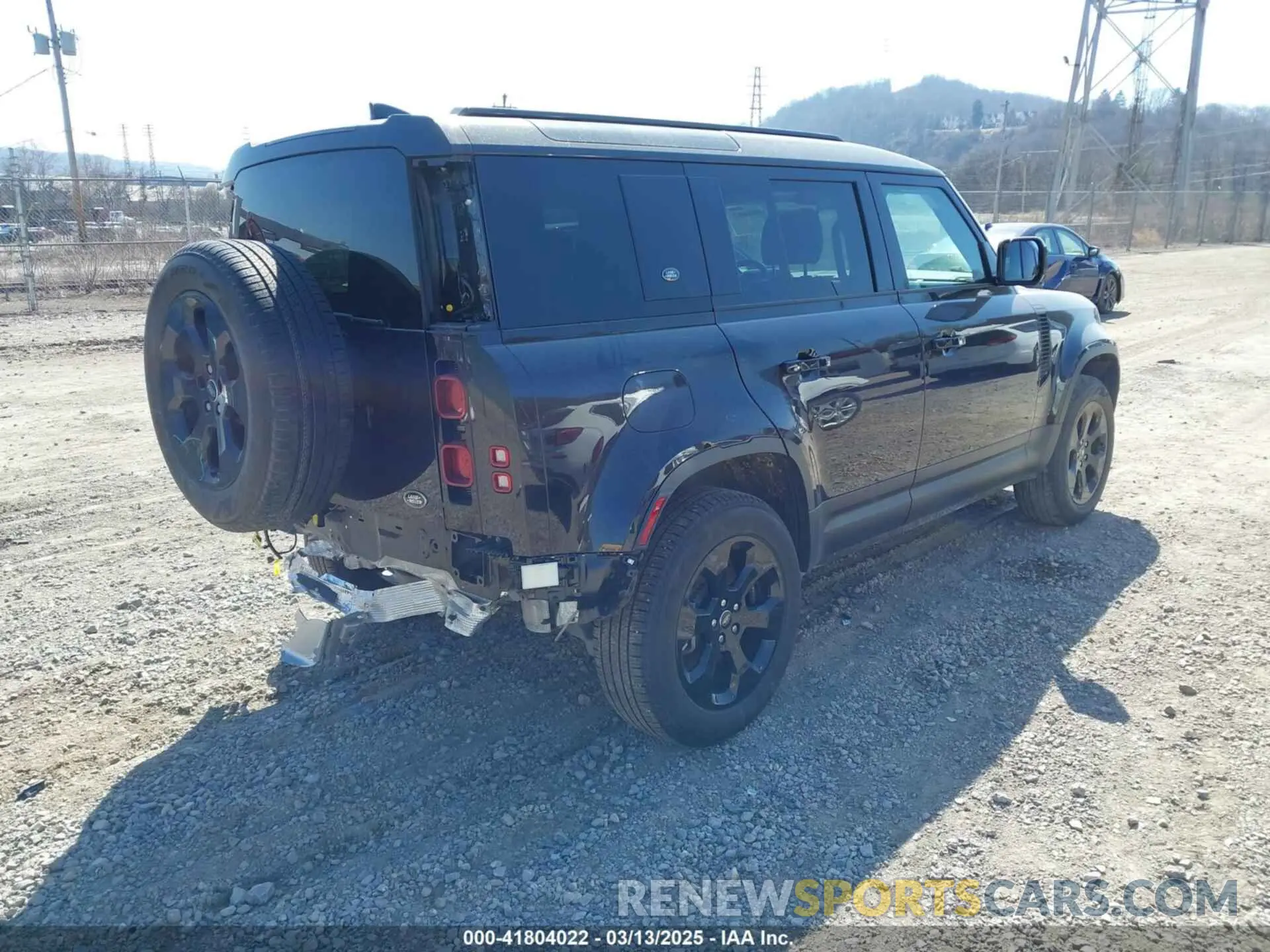 4 Photograph of a damaged car SALEP7EU9P2222274 LAND ROVER DEFENDER 2023