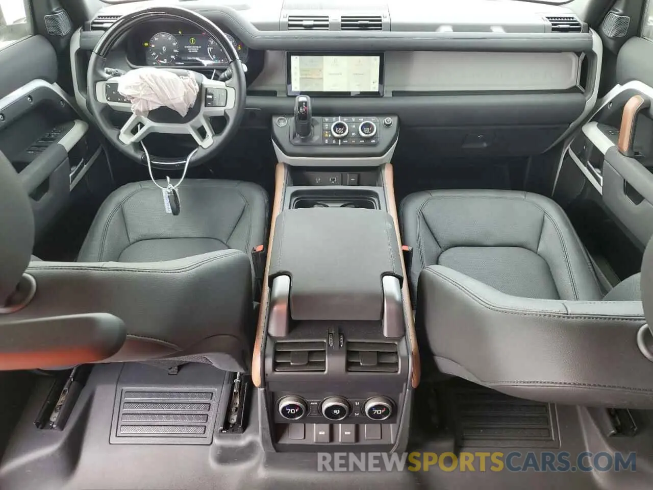 8 Photograph of a damaged car SALEPEEU6P2224987 LAND ROVER DEFENDER 2023