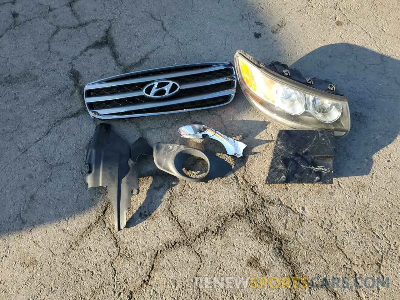 13 Photograph of a damaged car SALEPFEUXP2169353 LAND ROVER DEFENDER 2023