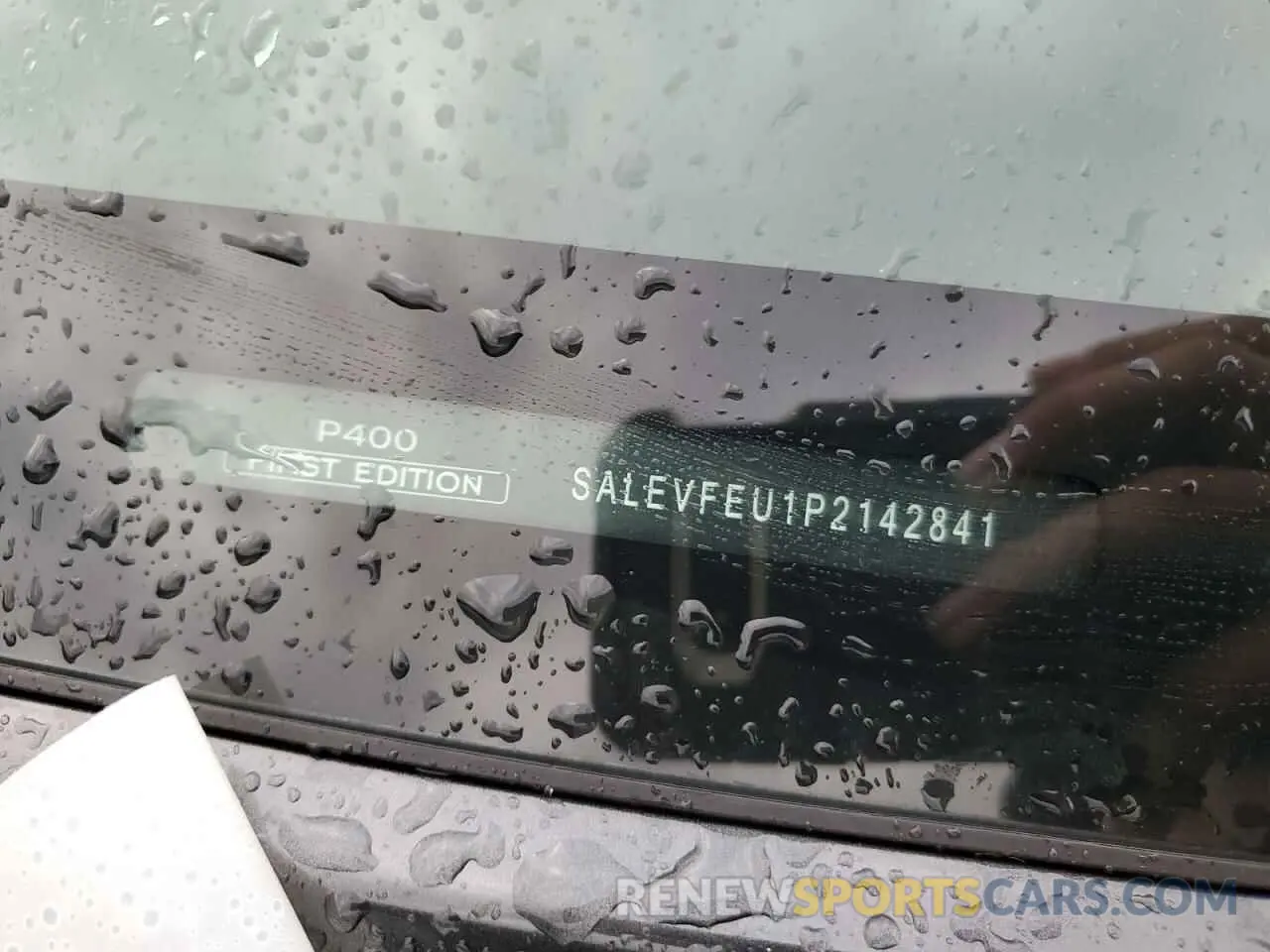13 Photograph of a damaged car SALEVFEU1P2142841 LAND ROVER DEFENDER 2023