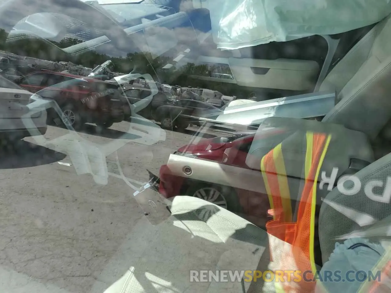 7 Photograph of a damaged car SALEVFEU4P2217208 LAND ROVER DEFENDER 2023