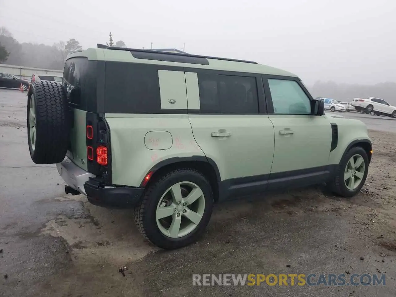 3 Photograph of a damaged car SALEW7EU9P2172544 LAND ROVER DEFENDER 2023