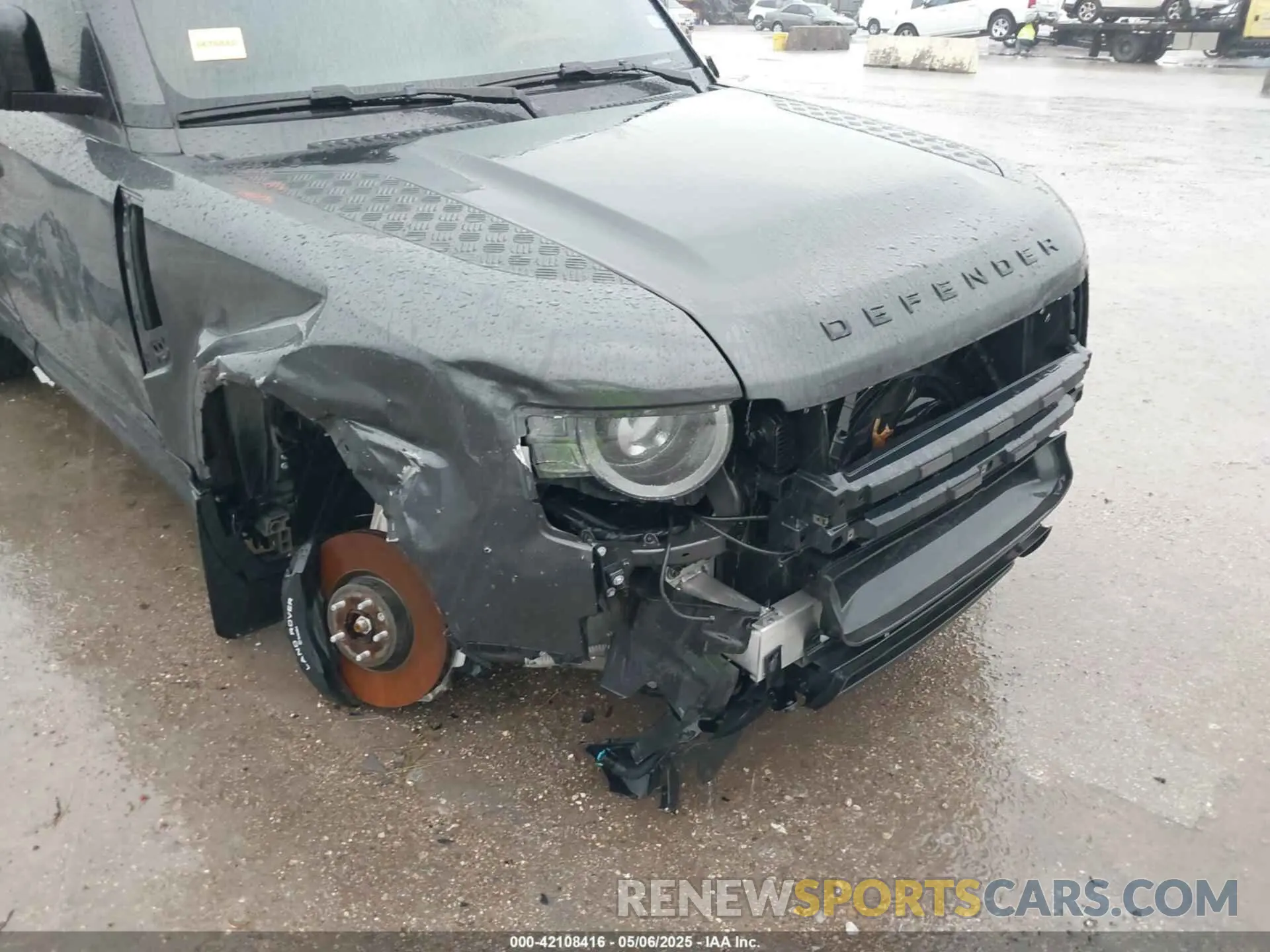 6 Photograph of a damaged car SALEWEEE8P2124272 LAND ROVER DEFENDER 2023