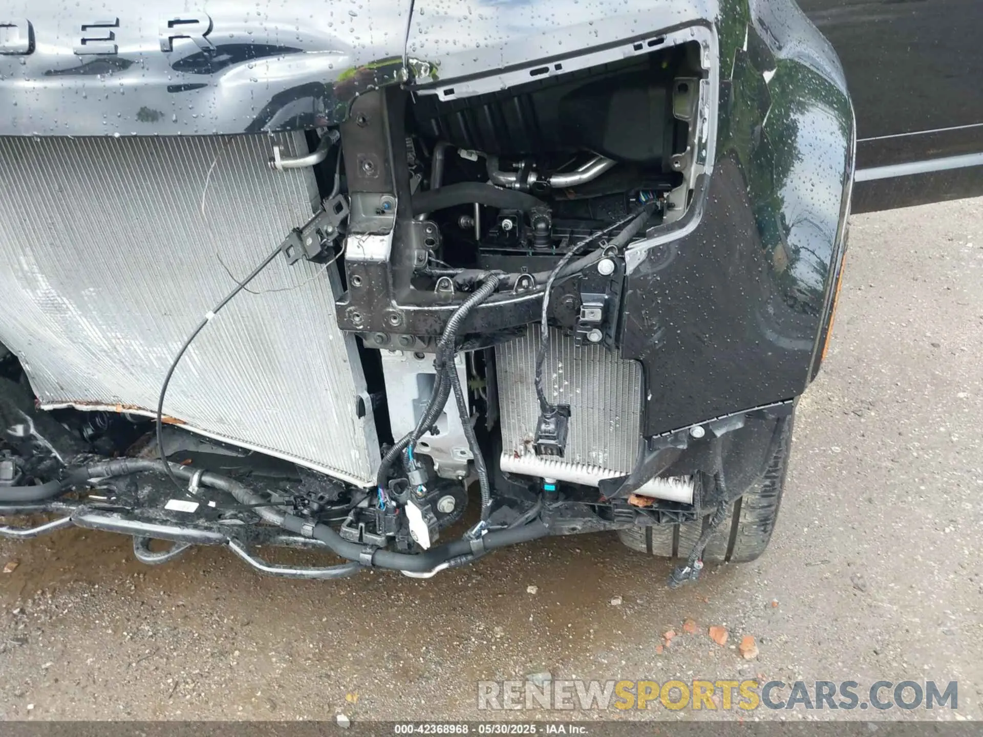 20 Photograph of a damaged car SALEX7EU2P2213481 LAND ROVER DEFENDER 2023